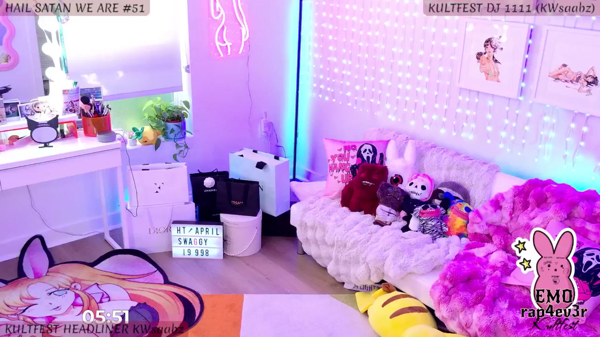 Gallery image thumbnail from KasaraWood's myfreecams stream on, 04/27/2025, 04:15 image 10 of 20