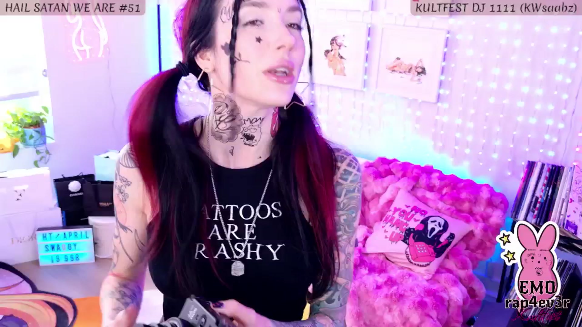 Gallery image thumbnail from KasaraWood's myfreecams stream on, 04/27/2025, 04:51 image 2 of 20