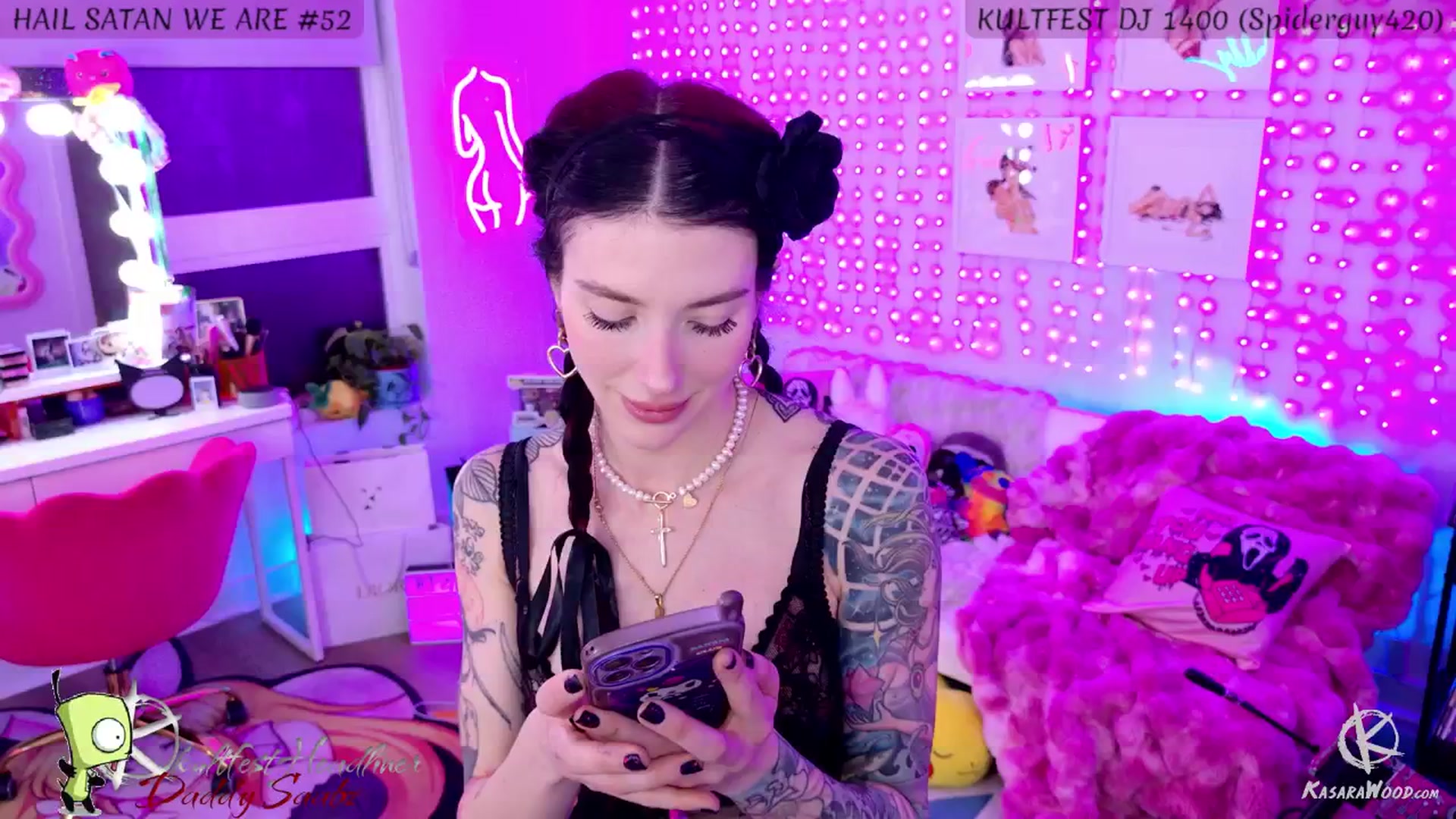 Gallery image thumbnail from KasaraWood's myfreecams stream on, 04/30/2025, 06:03 image 5 of 20