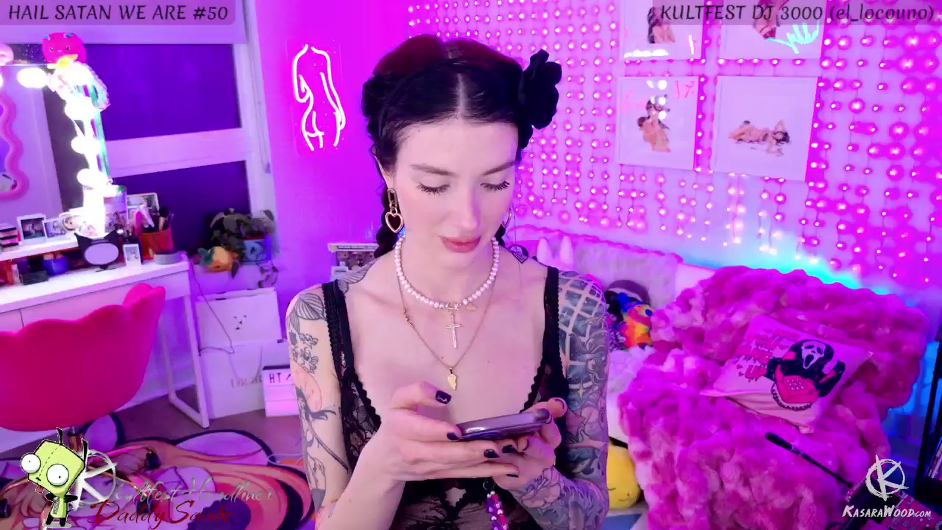 Gallery image thumbnail from KasaraWood's myfreecams stream on, 04/30/2025, 06:03 image 7 of 20