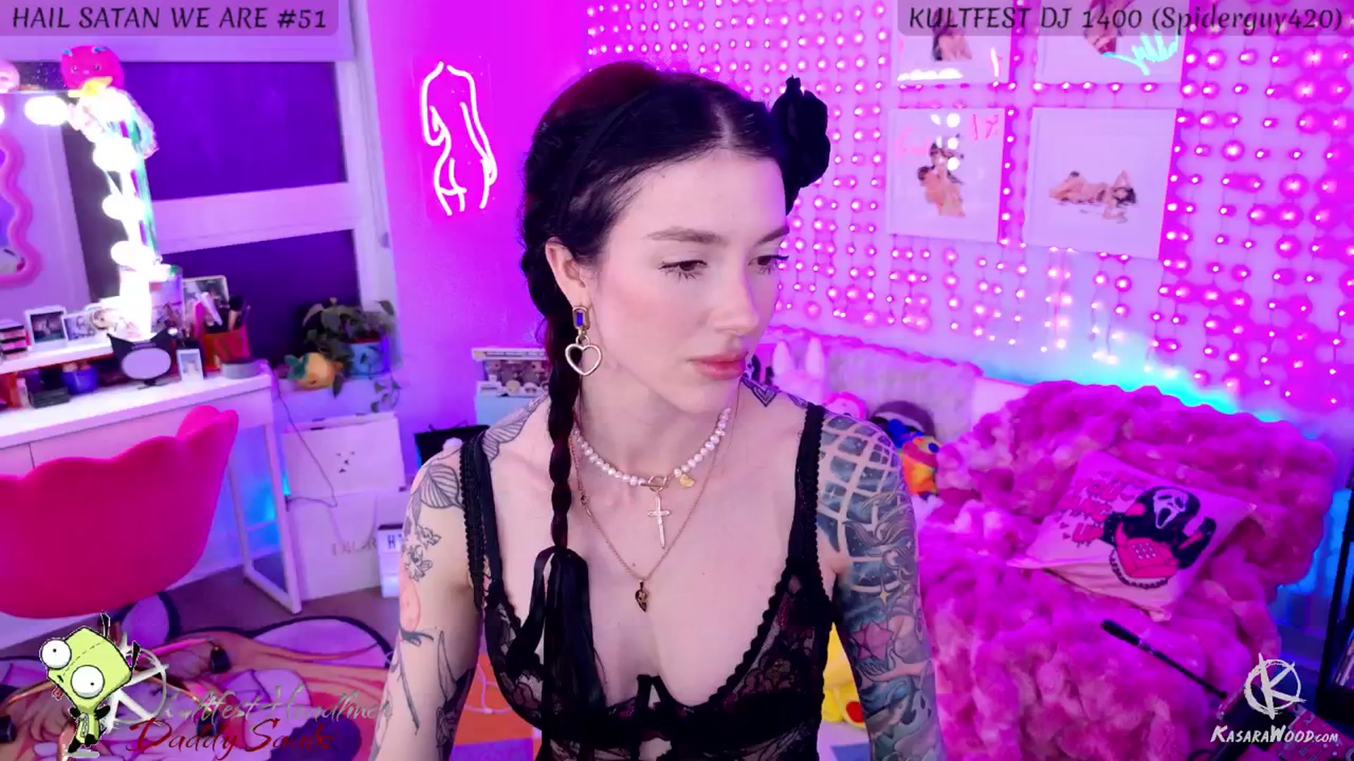 Gallery image thumbnail from KasaraWood's myfreecams stream on, 04/30/2025, 06:03 image 4 of 20