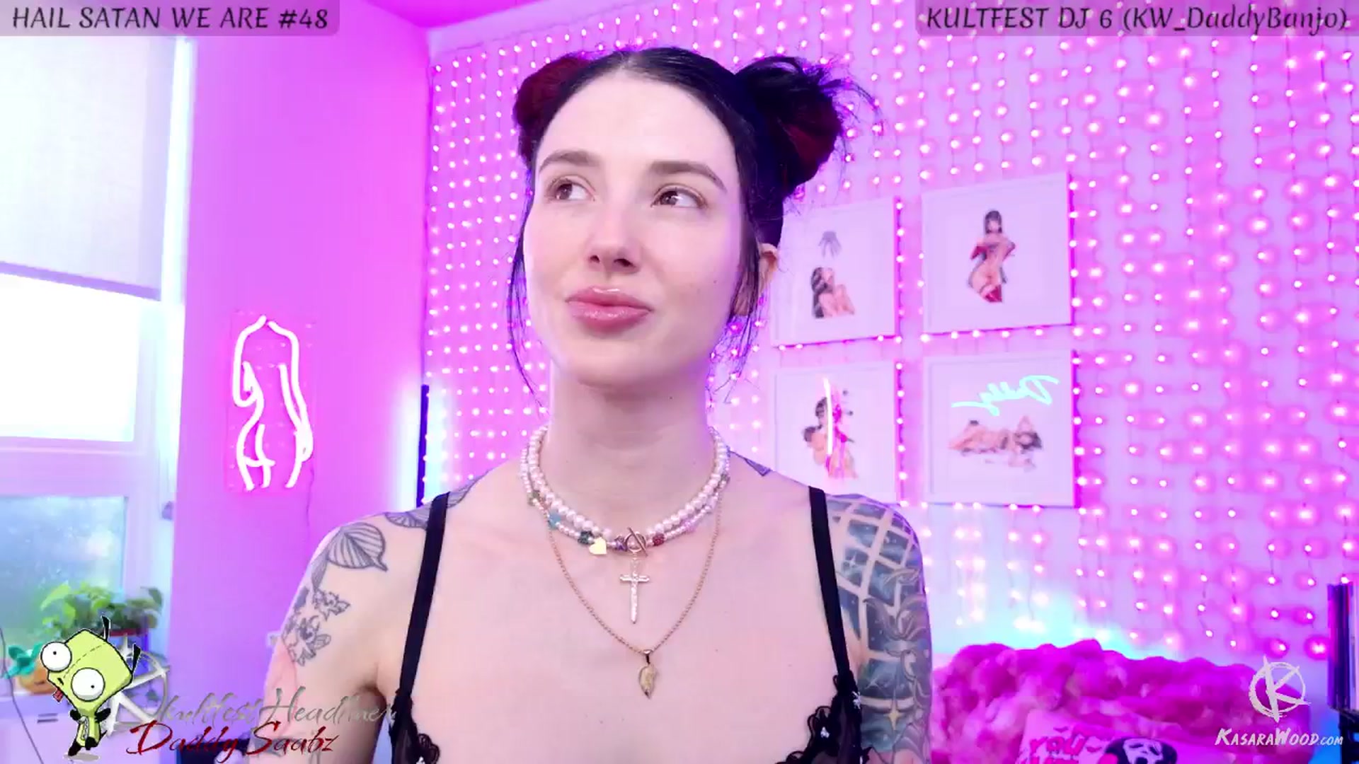Gallery image thumbnail from KasaraWood's myfreecams stream on, 04/30/2025, 19:03 image 14 of 20