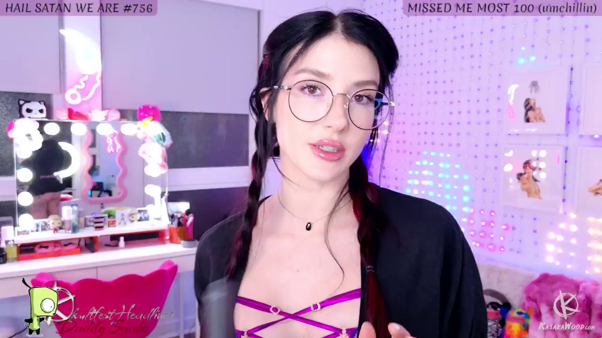 Gallery image thumbnail from KasaraWood's myfreecams stream on, 05/19/2025, 03:28 image 14 of 20