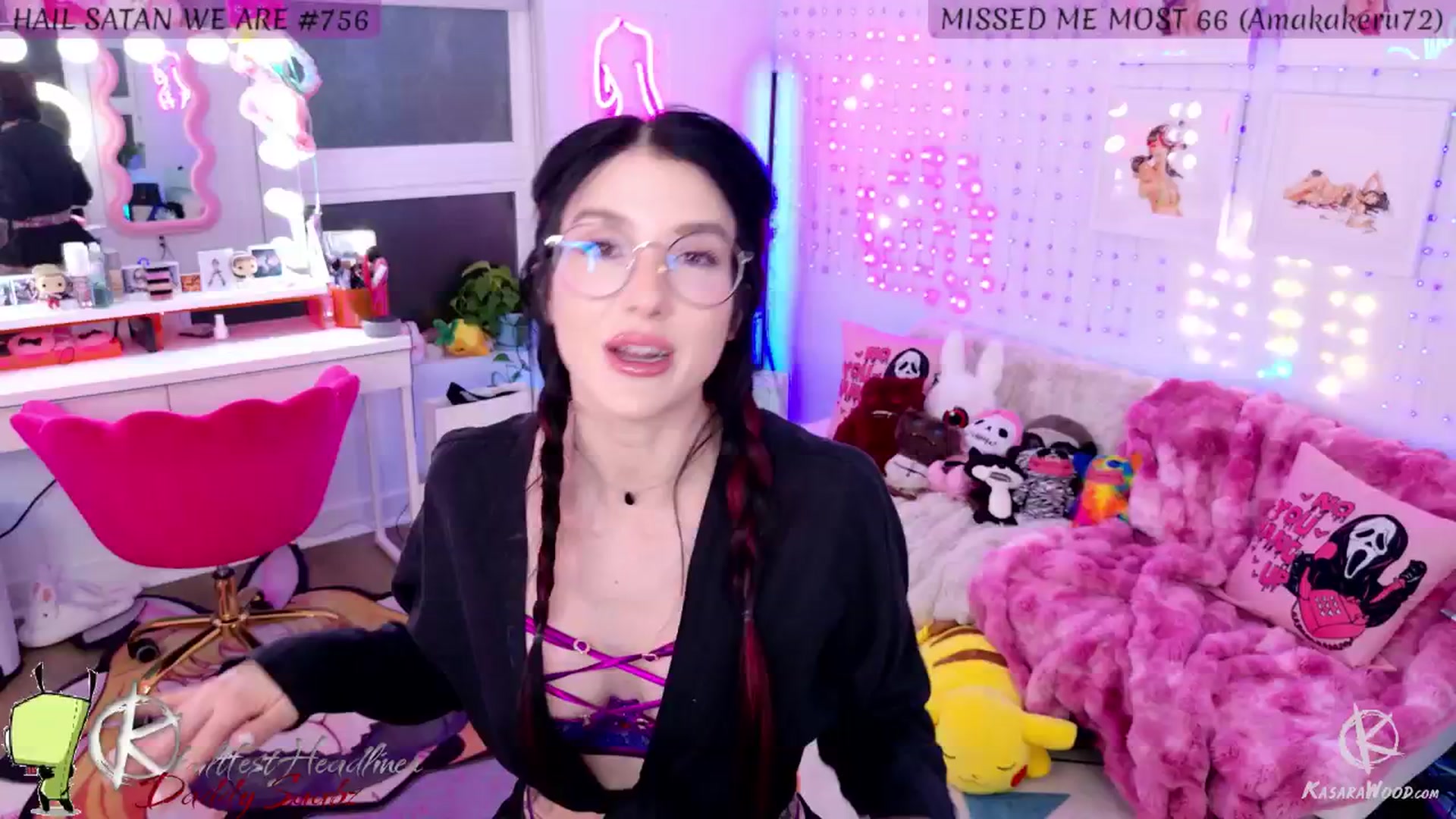 Gallery image thumbnail from KasaraWood's myfreecams stream on, 05/19/2025, 03:28 image 5 of 20