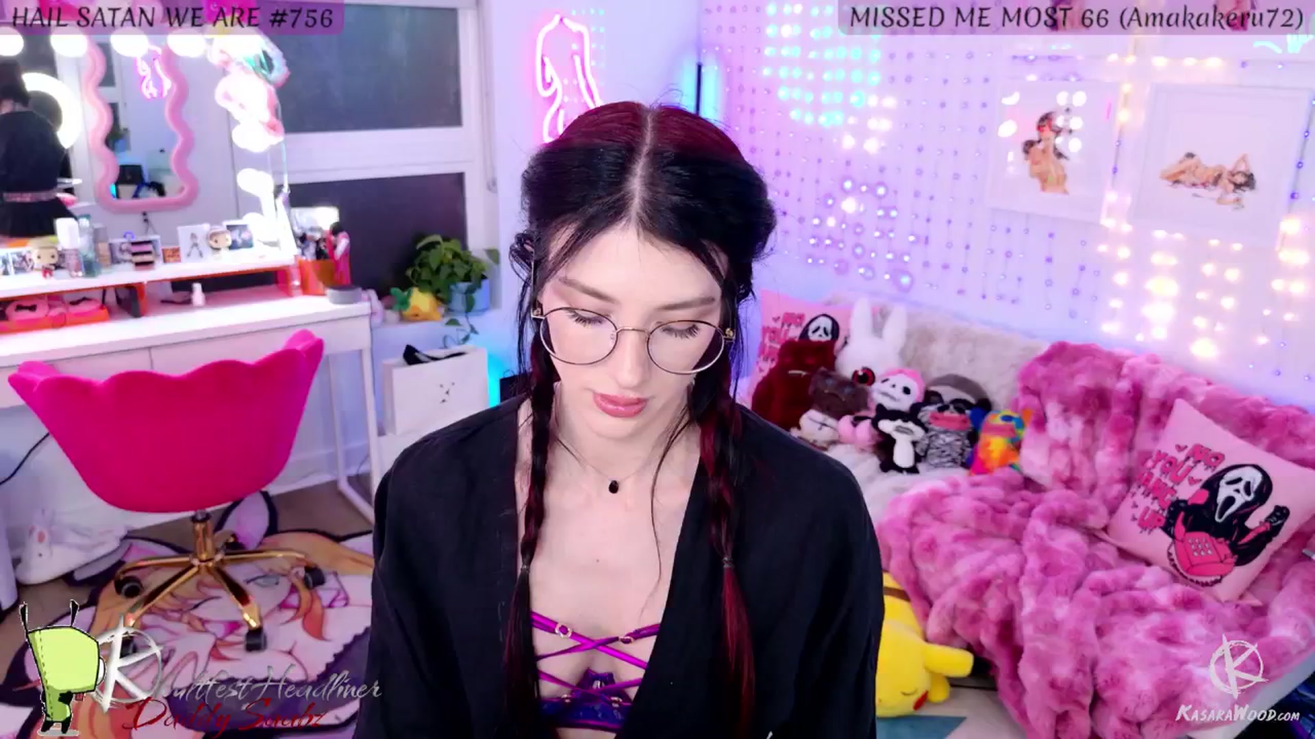 Gallery image thumbnail from KasaraWood's myfreecams stream on, 05/19/2025, 03:28 image 7 of 20