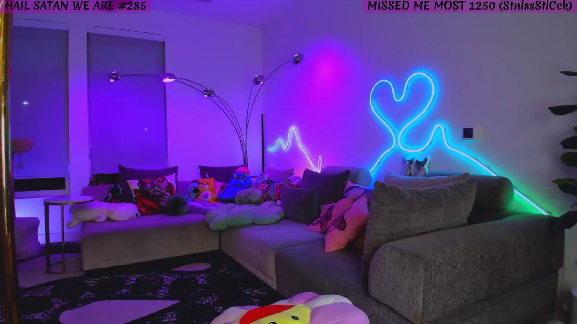 Gallery image thumbnail from KasaraWood's myfreecams stream on, 05/26/2025, 04:32 image 7 of 20