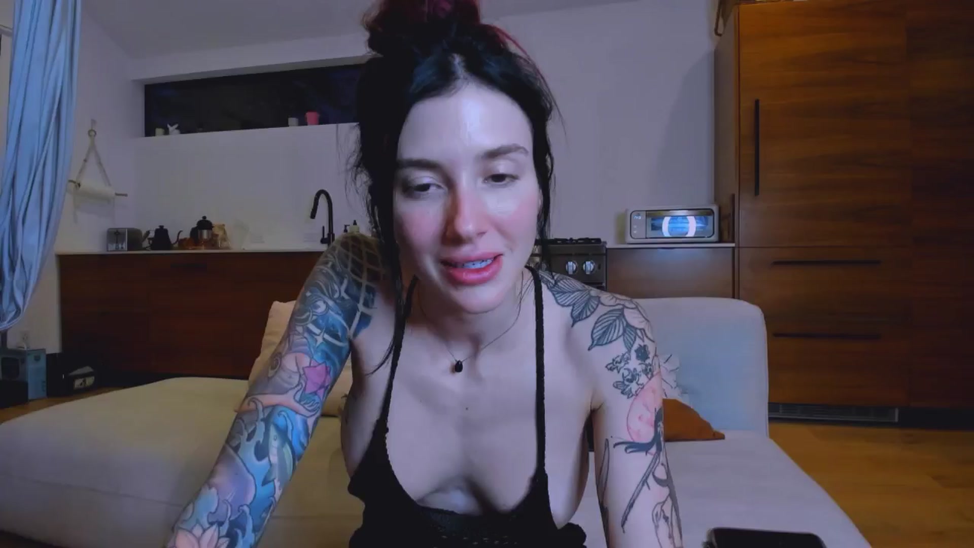 Gallery image thumbnail from KasaraWood's myfreecams stream on, 06/13/2025, 05:40 image 3 of 20
