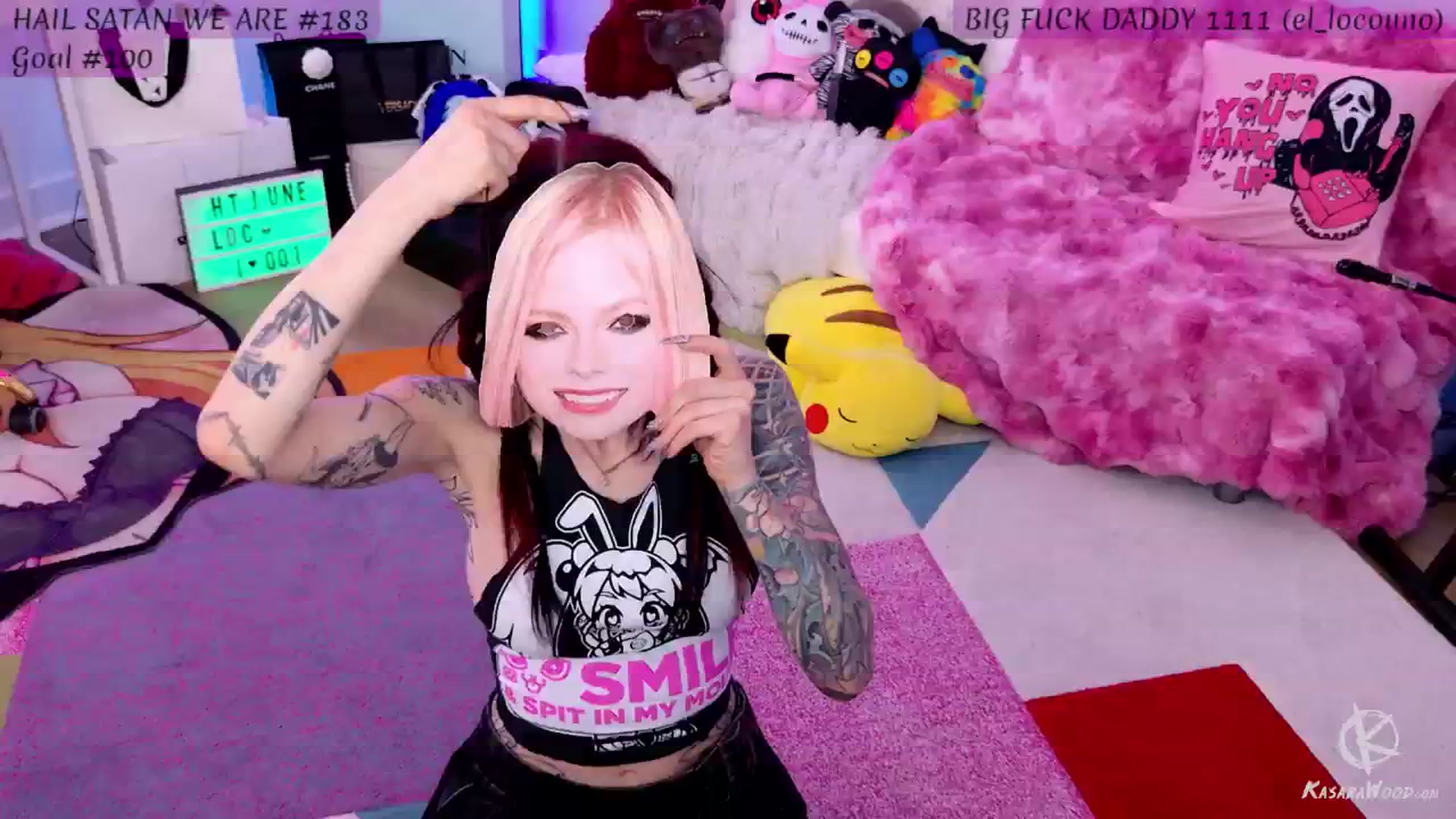 Gallery image thumbnail from KasaraWood's myfreecams stream on, 06/19/2025, 05:47 image 4 of 20