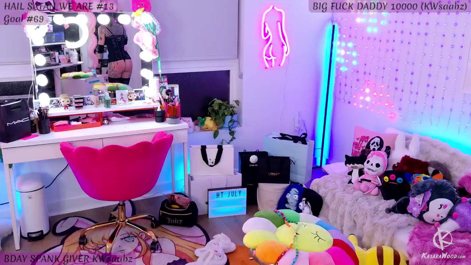 Gallery image thumbnail from KasaraWood's myfreecams stream on, 07/02/2025, 05:09 image 8 of 20