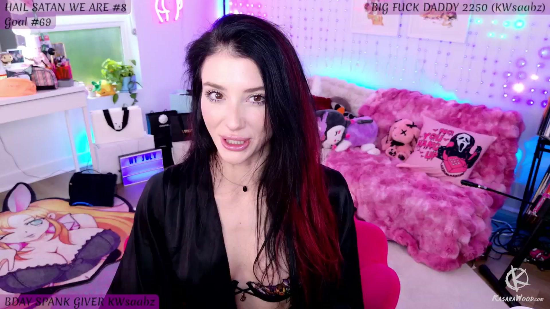 Gallery image thumbnail from KasaraWood's myfreecams stream on, 07/02/2025, 22:34 image 9 of 20