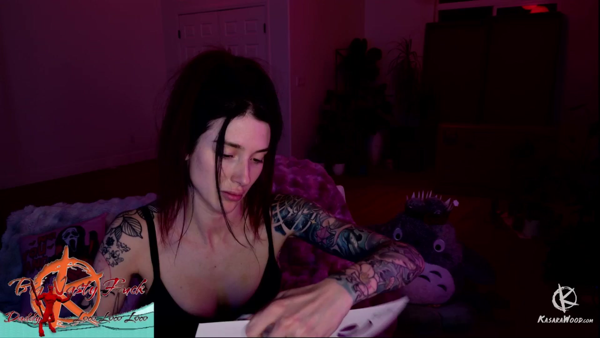 Gallery image thumbnail from KasaraWood's myfreecams stream on, 08/04/2025, 06:31 image 2 of 20