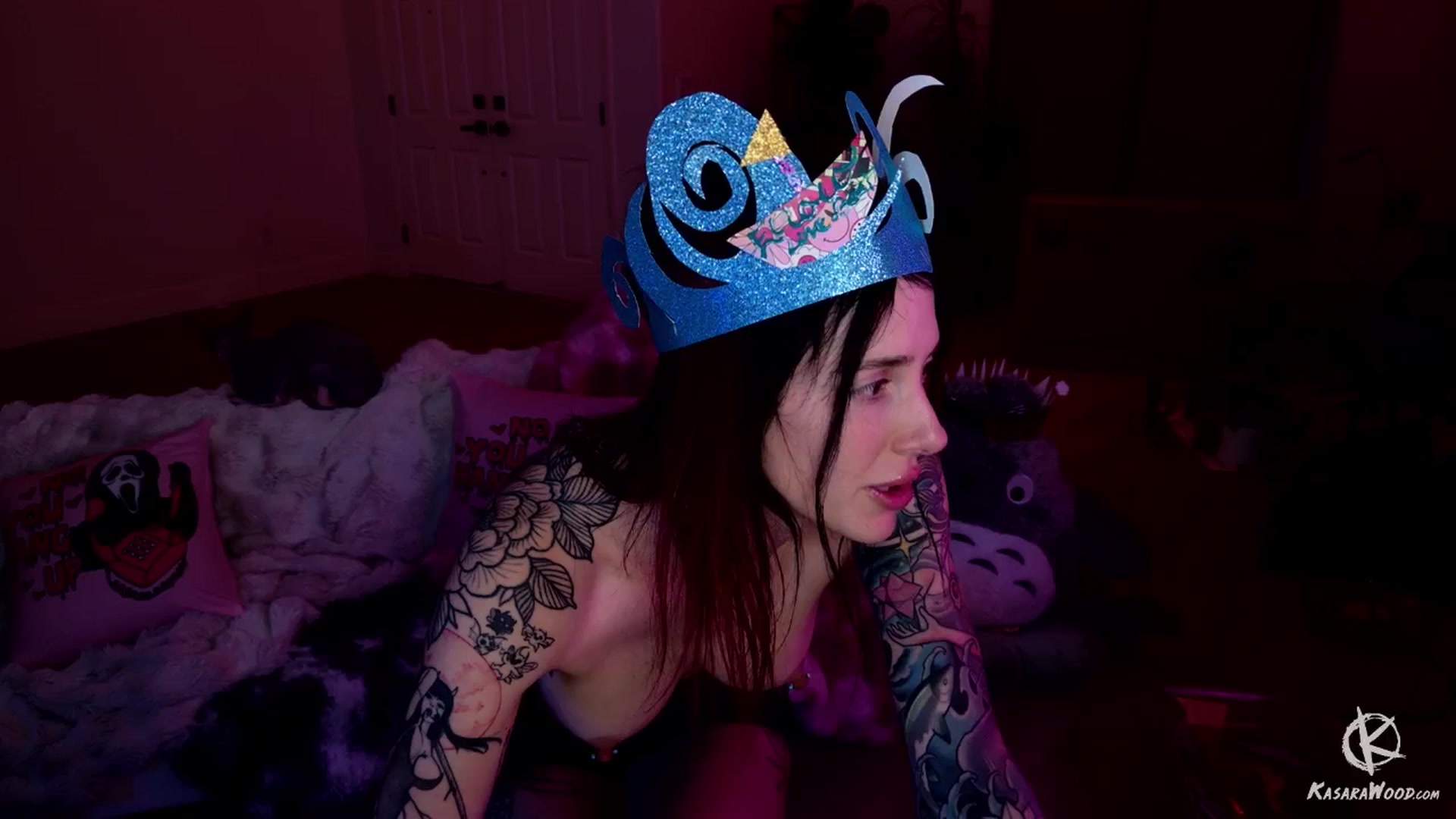 Gallery image thumbnail from KasaraWood's myfreecams stream on, 08/04/2025, 06:31 image 13 of 20