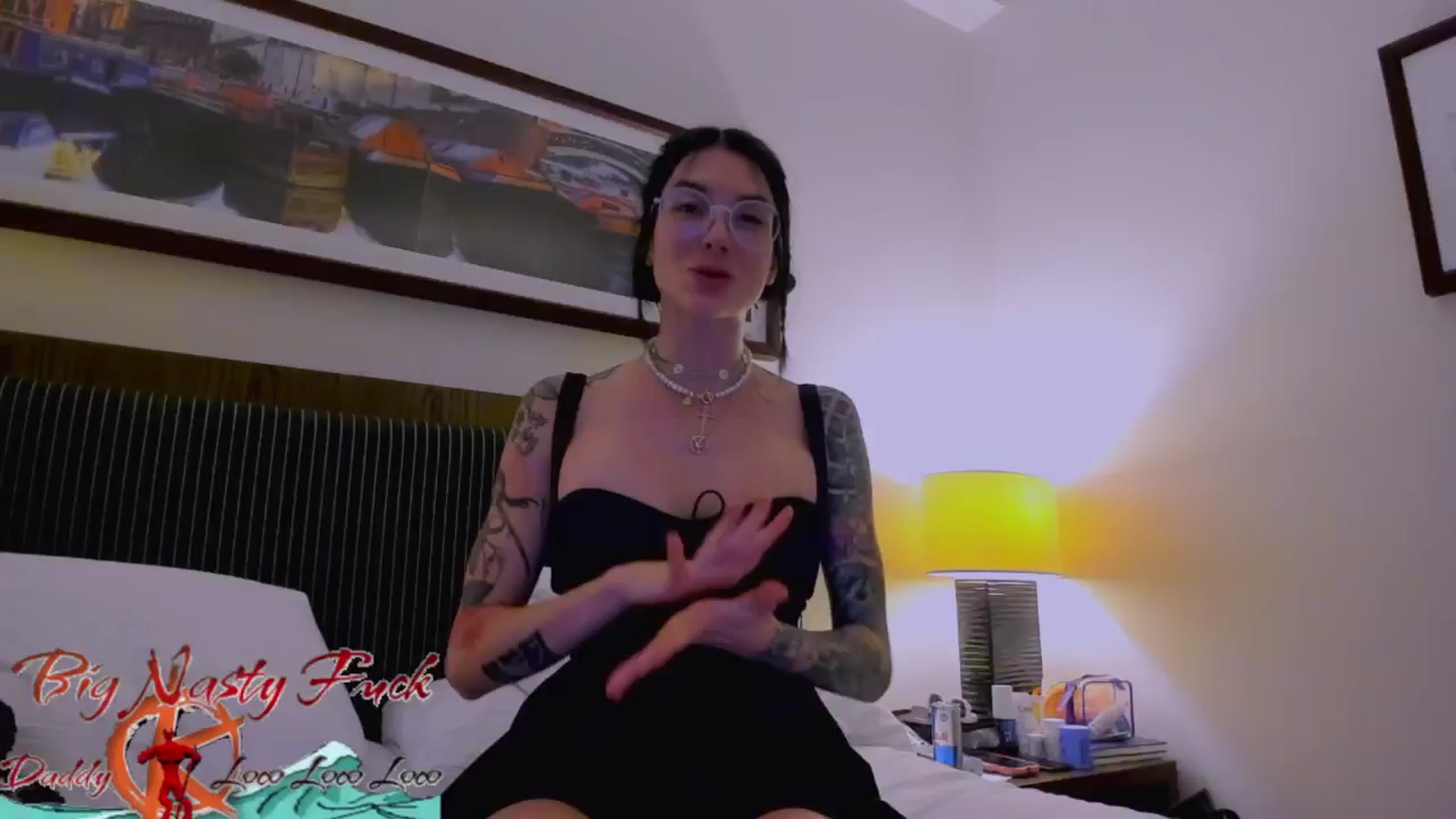 Gallery image thumbnail from KasaraWood's myfreecams stream on, 08/25/2025, 24:20 image 1 of 20
