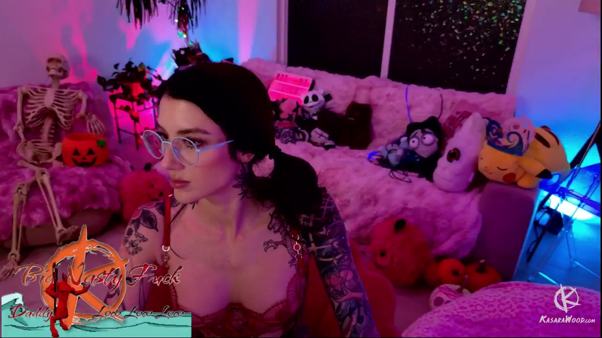 Gallery image thumbnail from KasaraWood's myfreecams stream on, 10/06/2025, 06:09 image 14 of 20