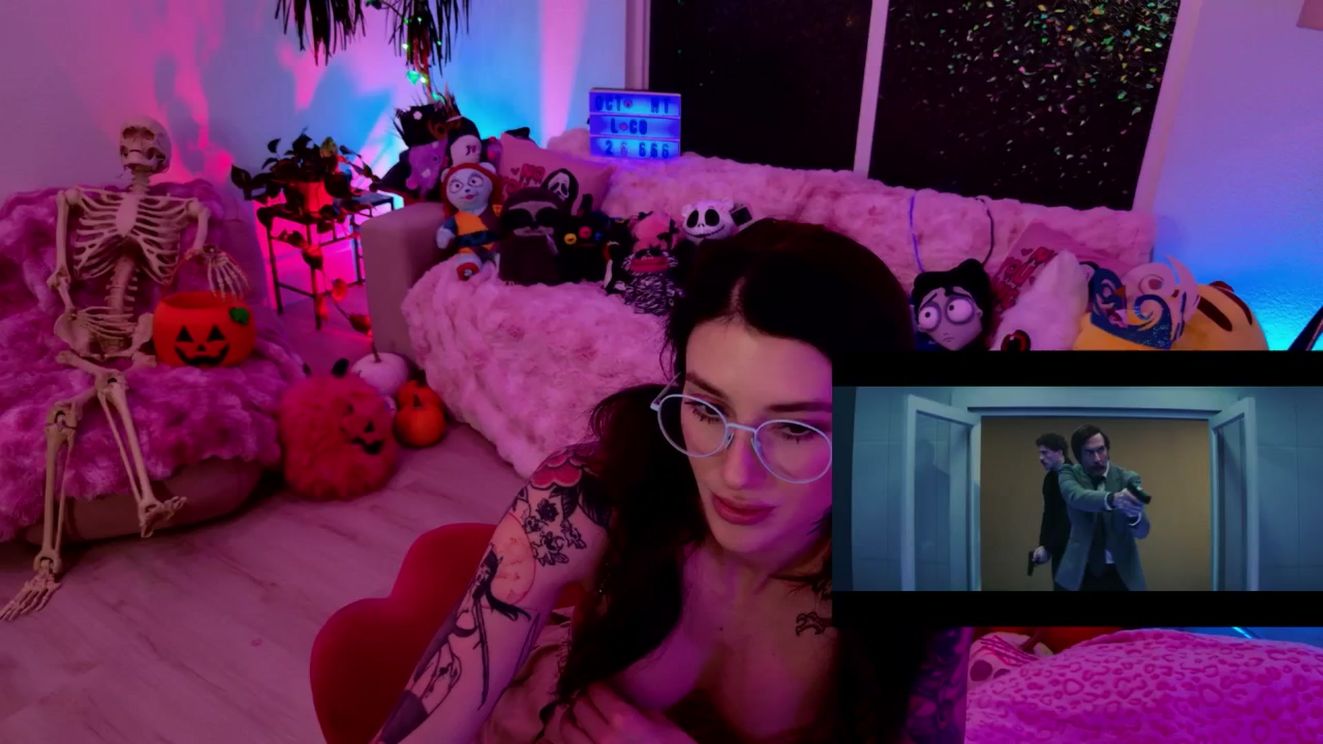 Gallery image thumbnail from KasaraWood's myfreecams stream on, 10/06/2025, 06:09 image 5 of 20
