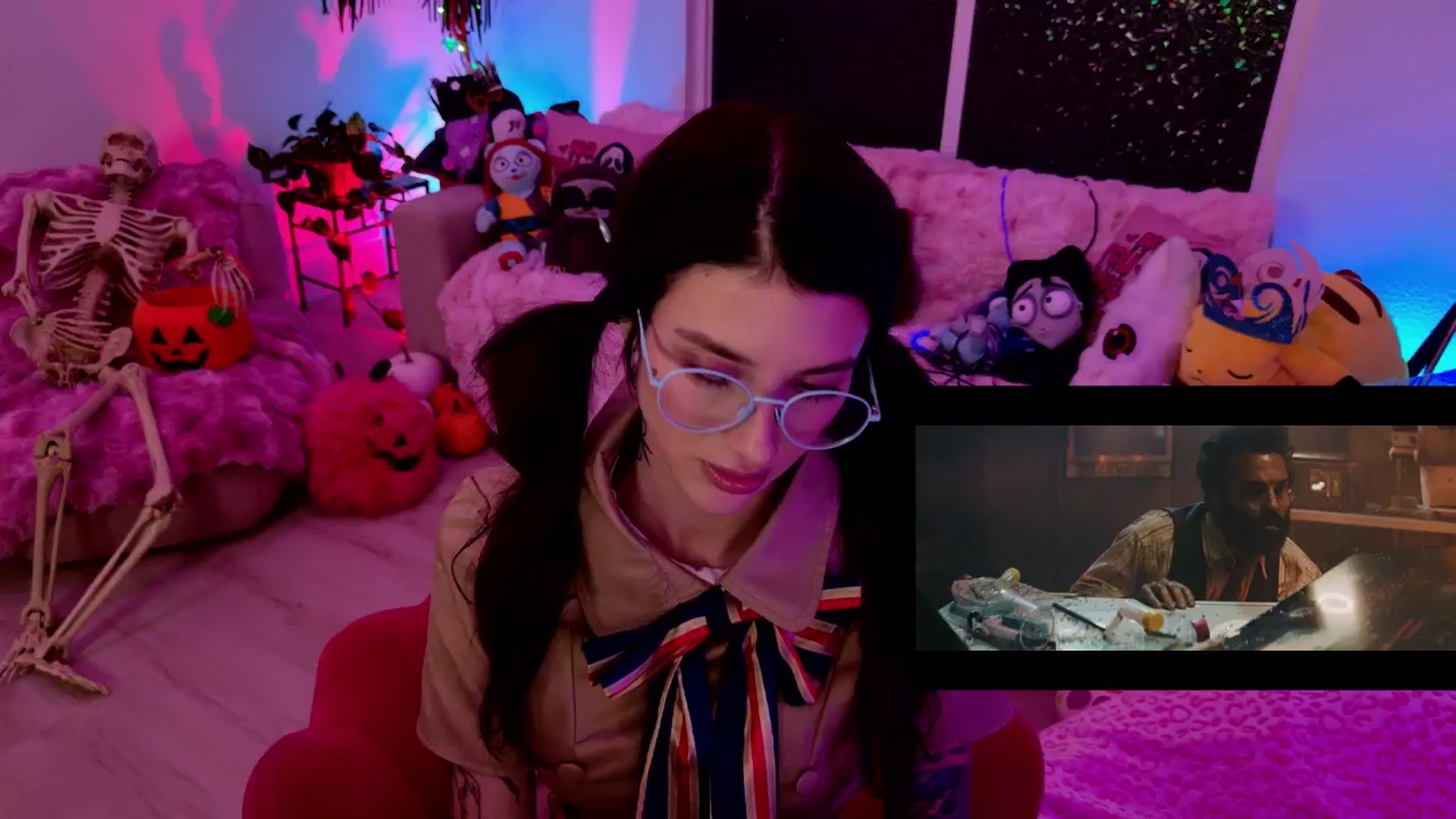 Gallery image thumbnail from KasaraWood's myfreecams stream on, 10/06/2025, 06:09 image 1 of 20
