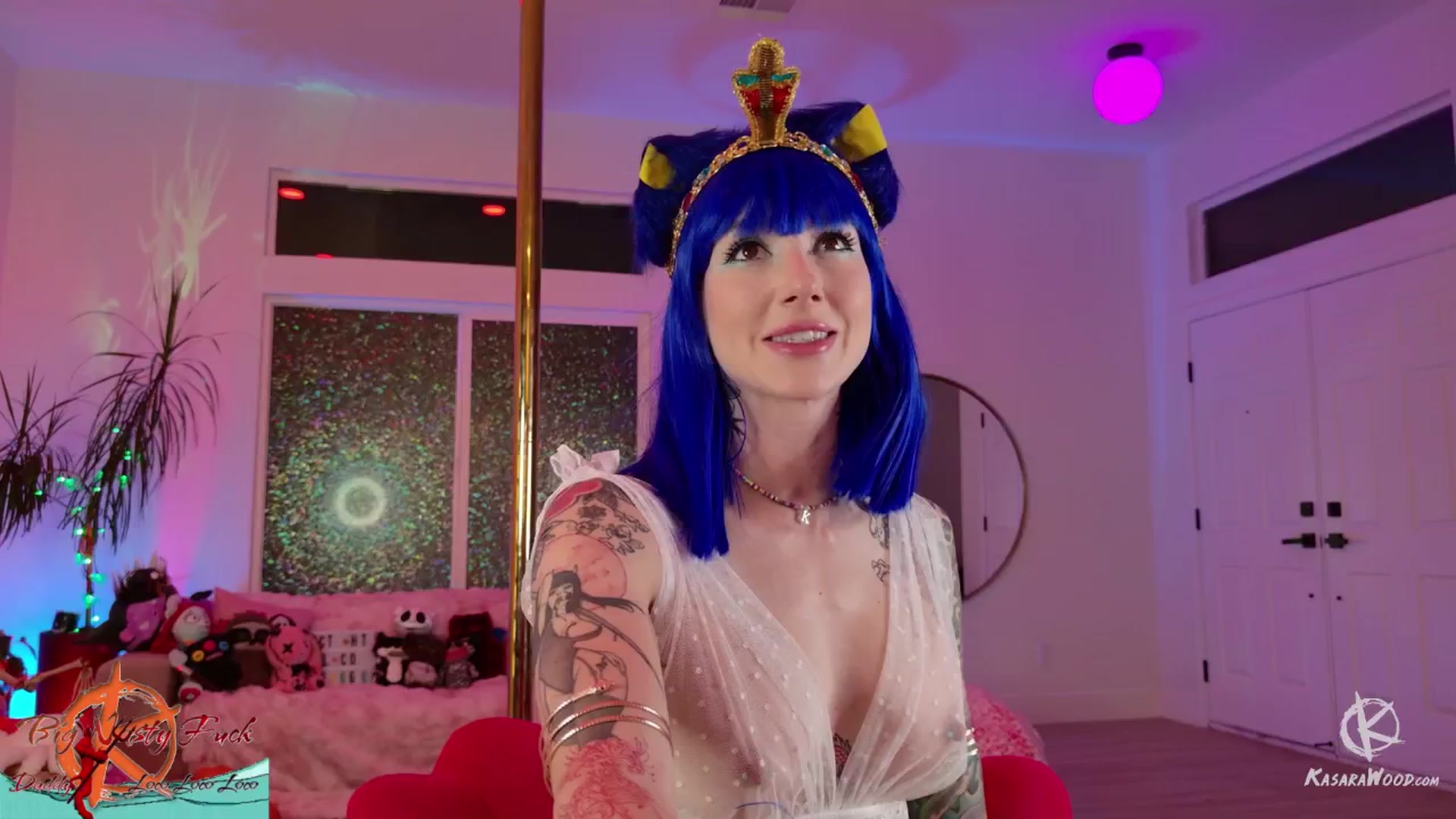 Gallery image thumbnail from KasaraWood's myfreecams stream on, 10/10/2025, 02:22 image 6 of 20