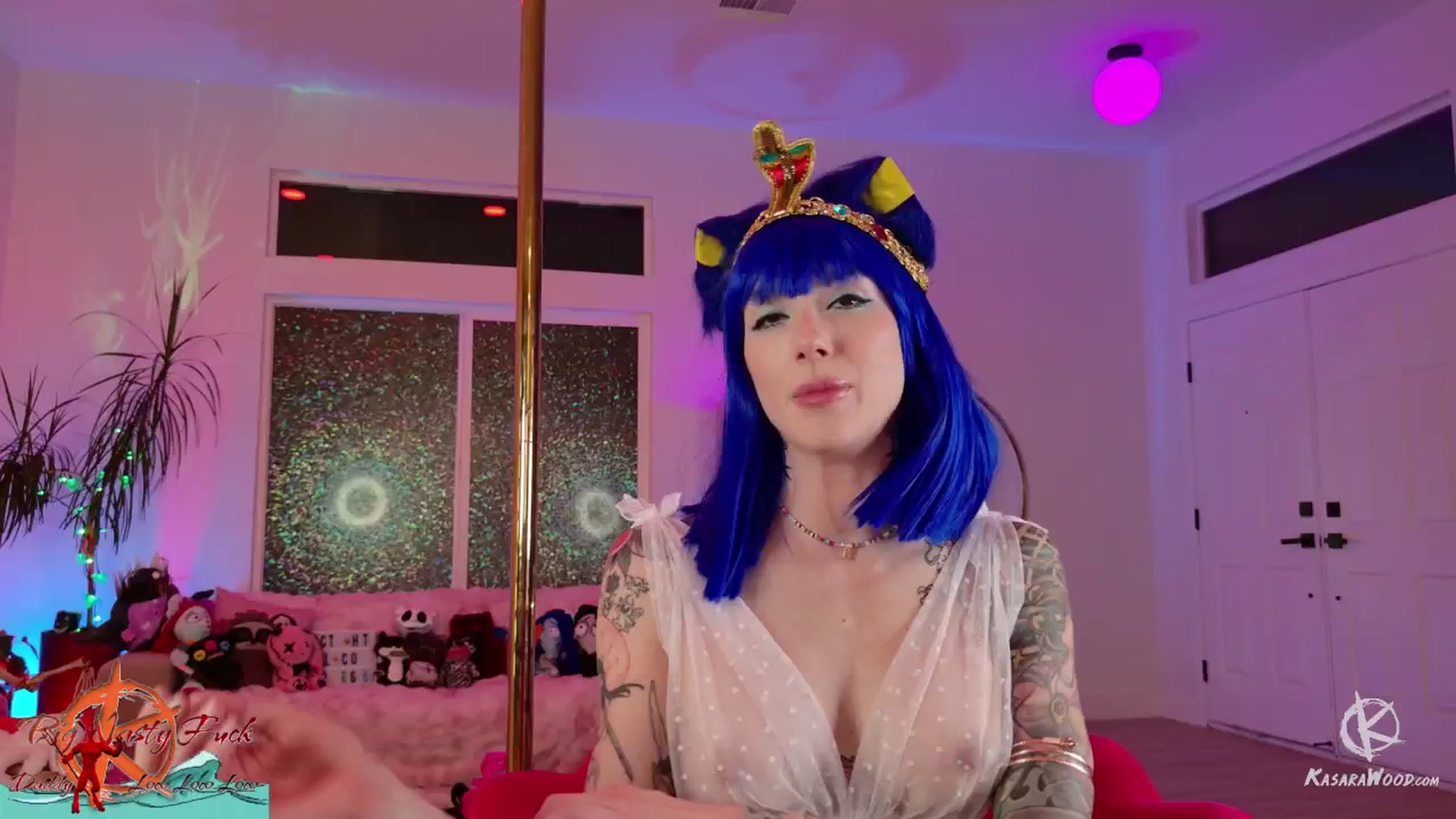 Gallery image thumbnail from KasaraWood's myfreecams stream on, 10/10/2025, 02:22 image 8 of 20