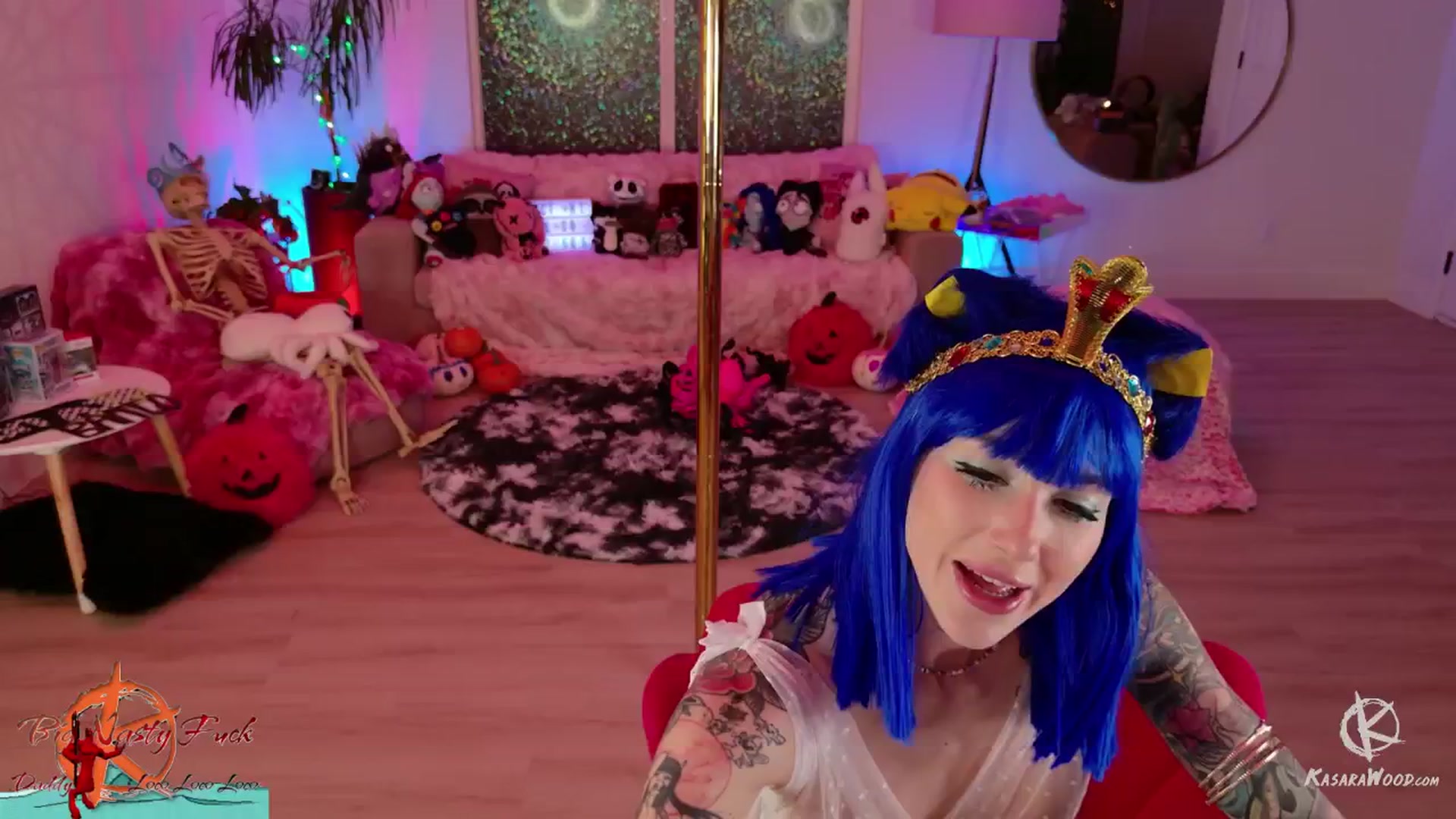 Gallery image thumbnail from KasaraWood's myfreecams stream on, 10/10/2025, 02:22 image 14 of 20