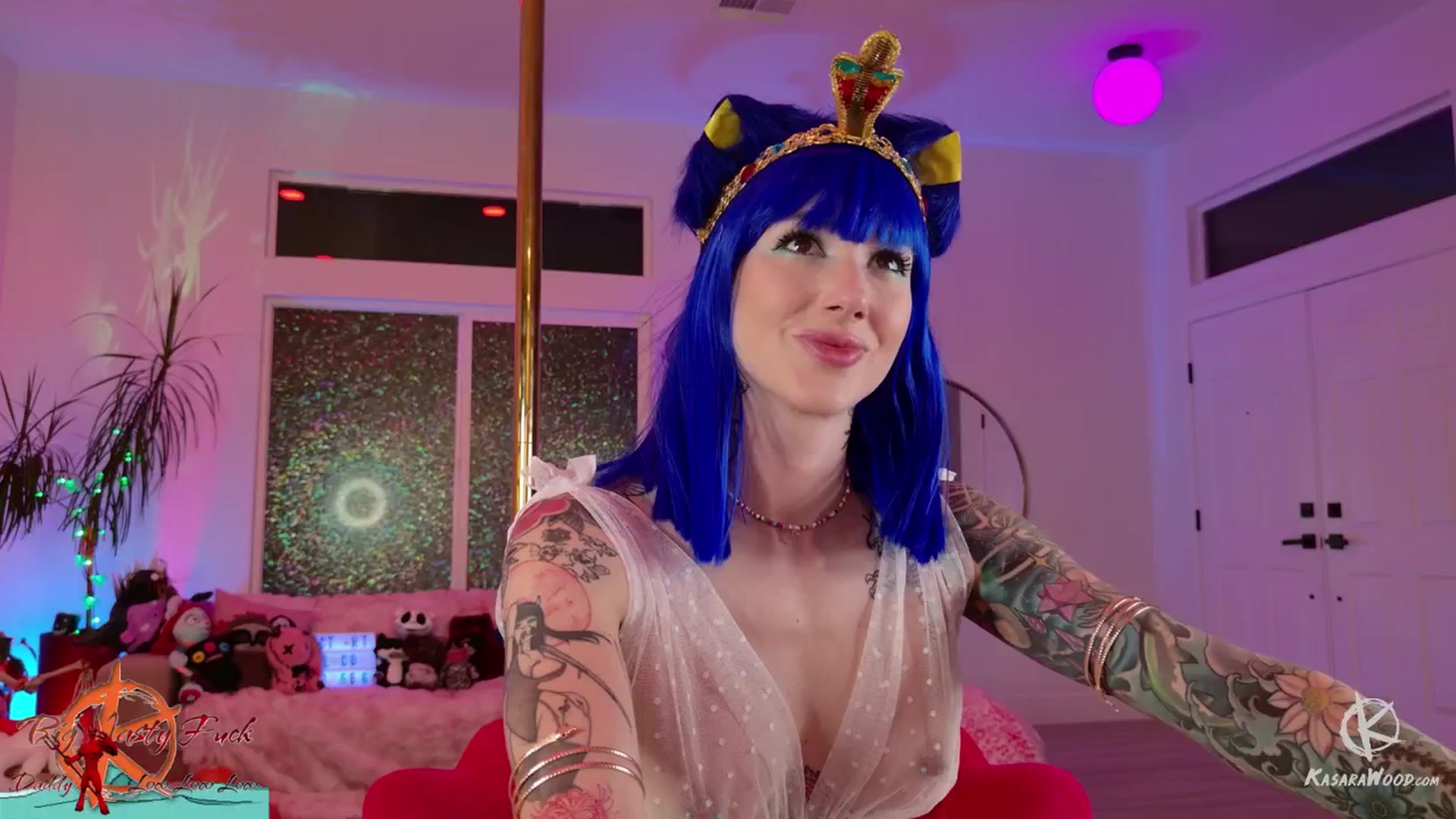 Gallery image thumbnail from KasaraWood's myfreecams stream on, 10/10/2025, 02:22 image 5 of 20