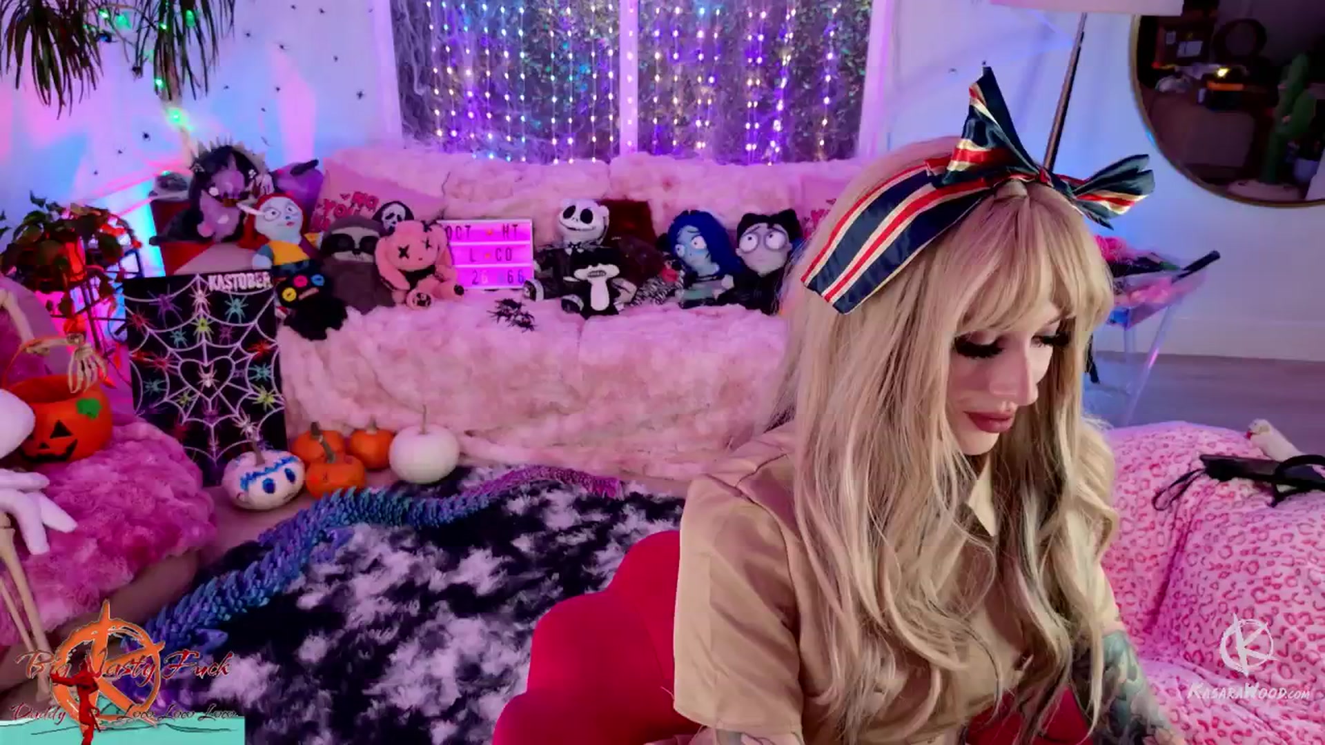 Gallery image thumbnail from KasaraWood's myfreecams stream on, 10/11/2025, 08:22 image 2 of 20