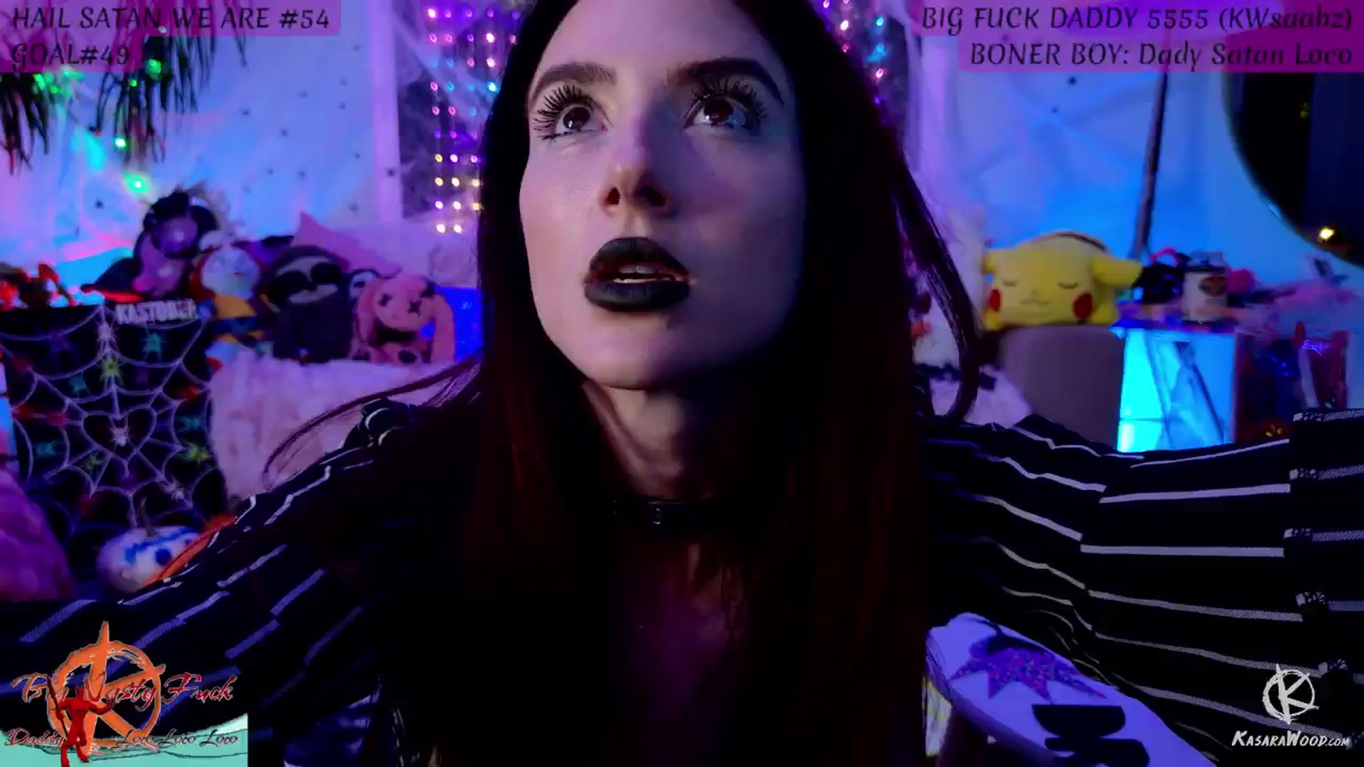 Gallery image thumbnail from KasaraWood's myfreecams stream on, 10/12/2025, 05:32 image 6 of 20