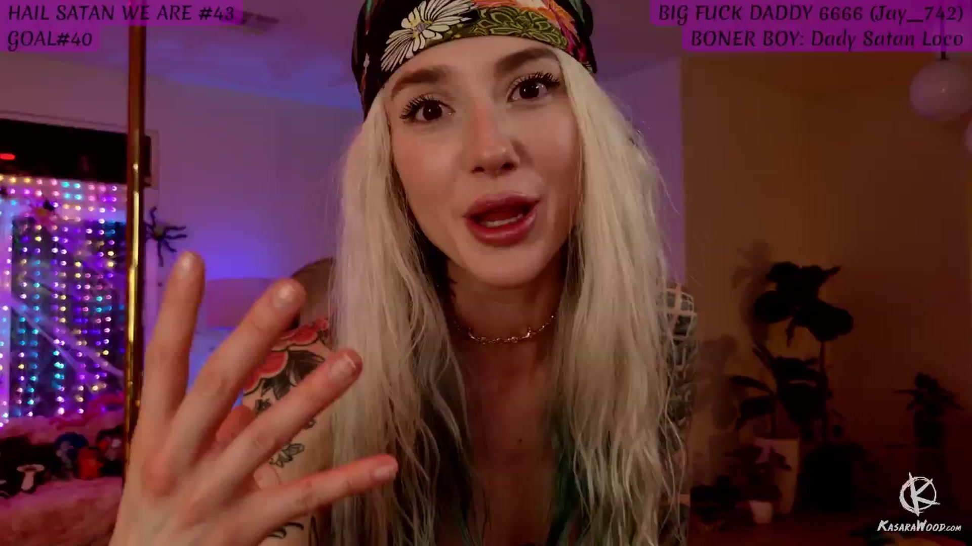 Gallery image thumbnail from KasaraWood's myfreecams stream on, 10/22/2025, 07:03 image 19 of 20