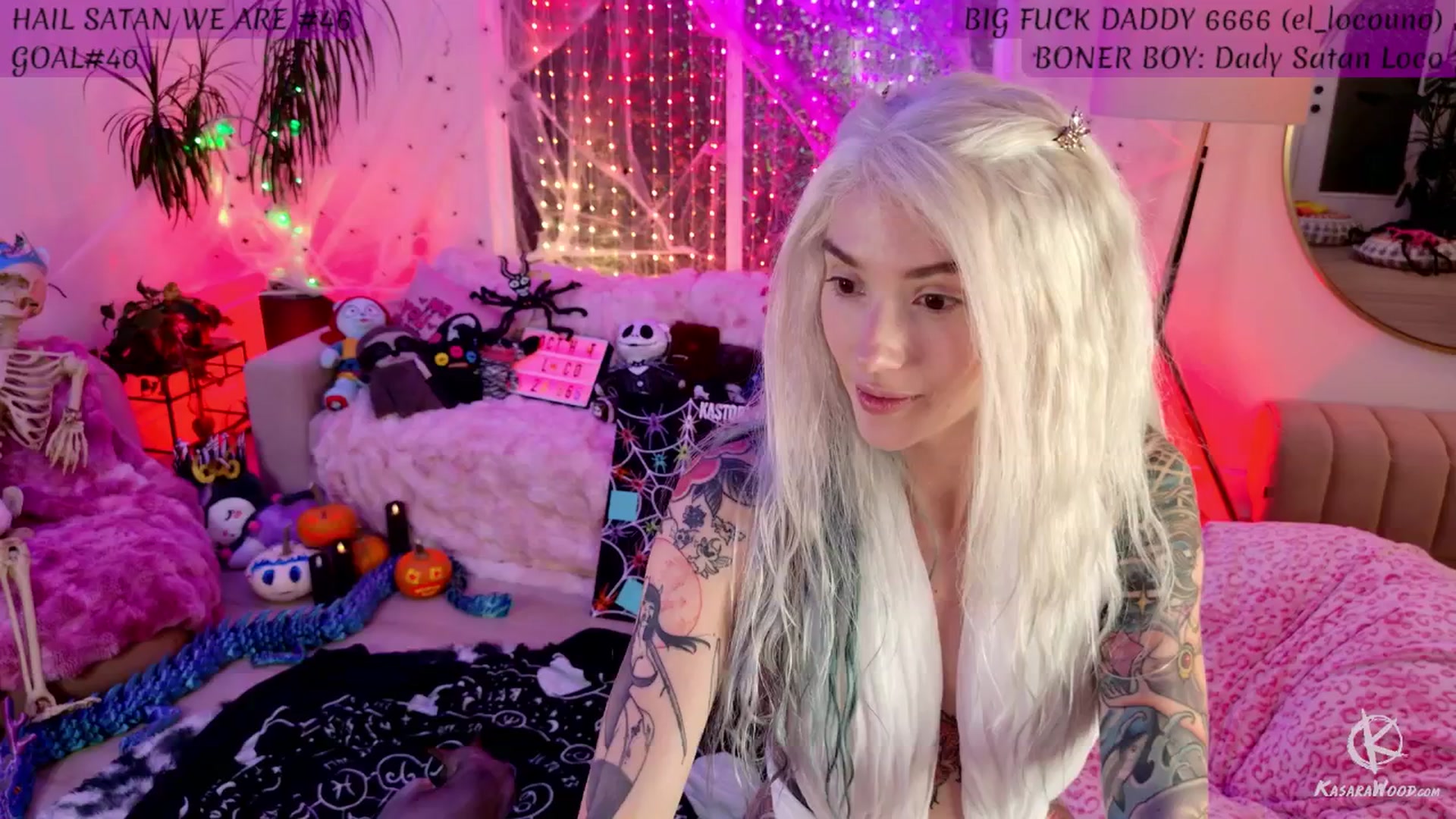 Gallery image thumbnail from KasaraWood's myfreecams stream on, 10/25/2025, 07:42 image 6 of 20