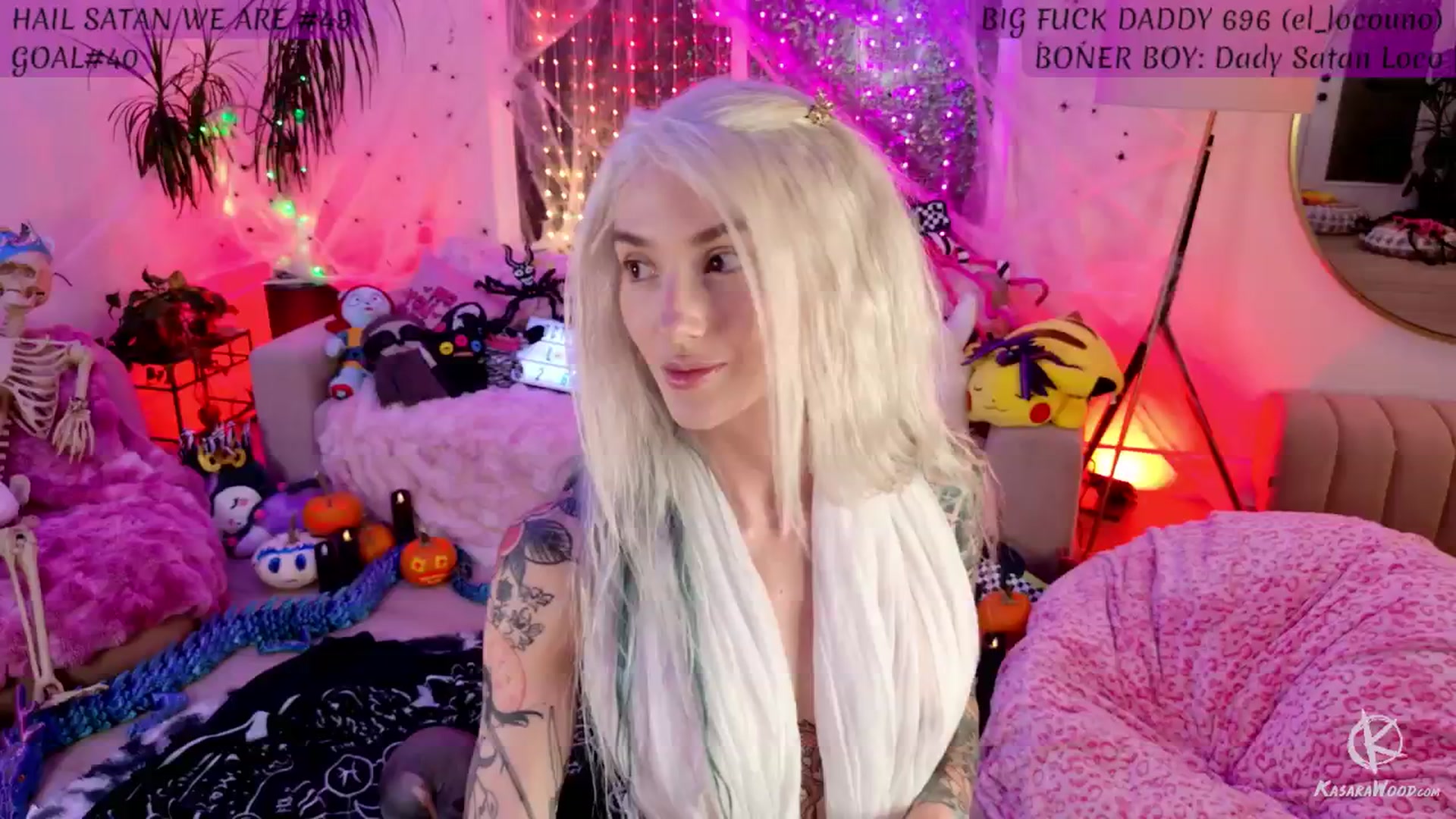 Gallery image thumbnail from KasaraWood's myfreecams stream on, 10/25/2025, 07:42 image 3 of 20