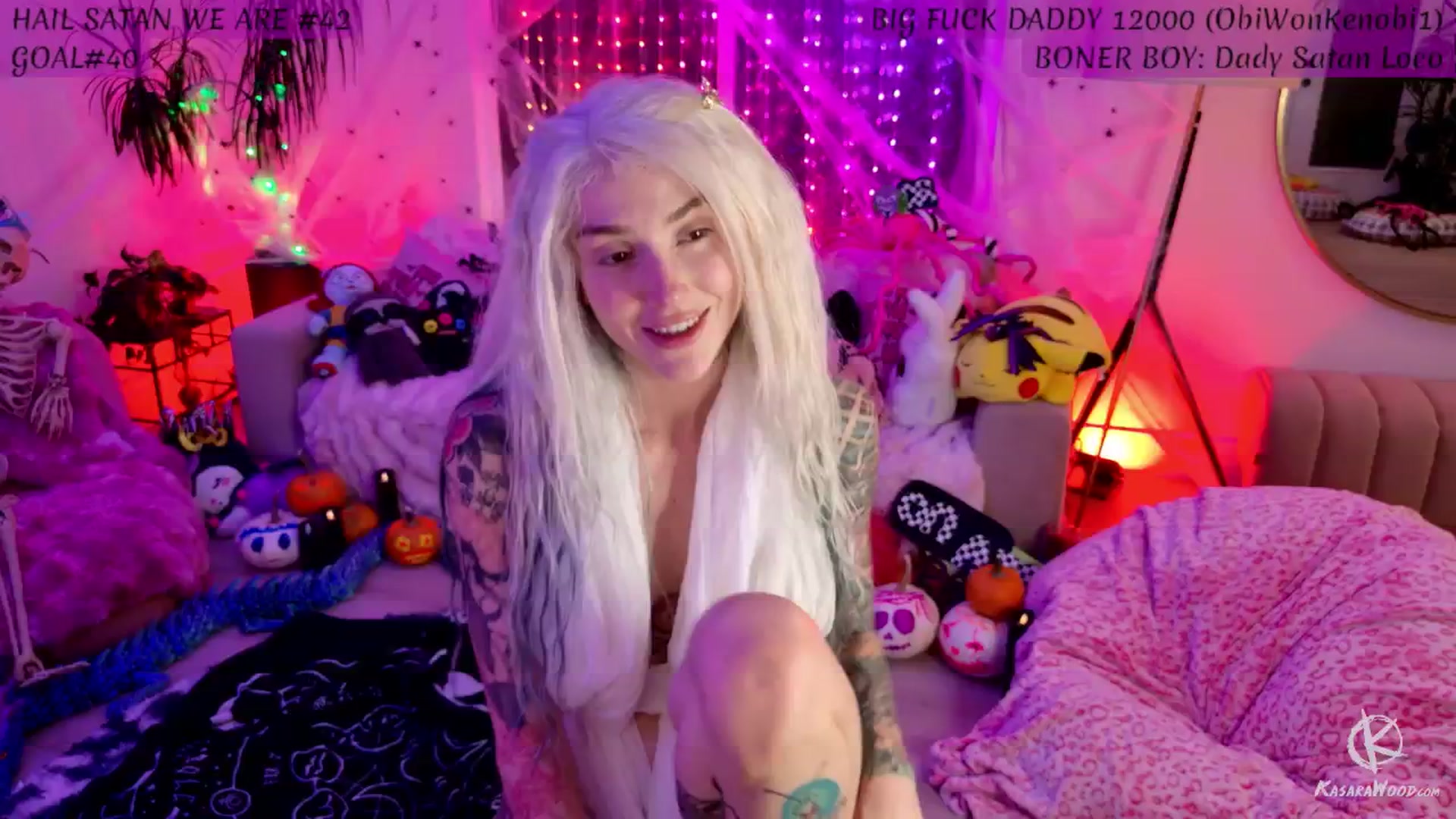 Gallery image thumbnail from KasaraWood's myfreecams stream on, 10/25/2025, 07:42 image 16 of 20