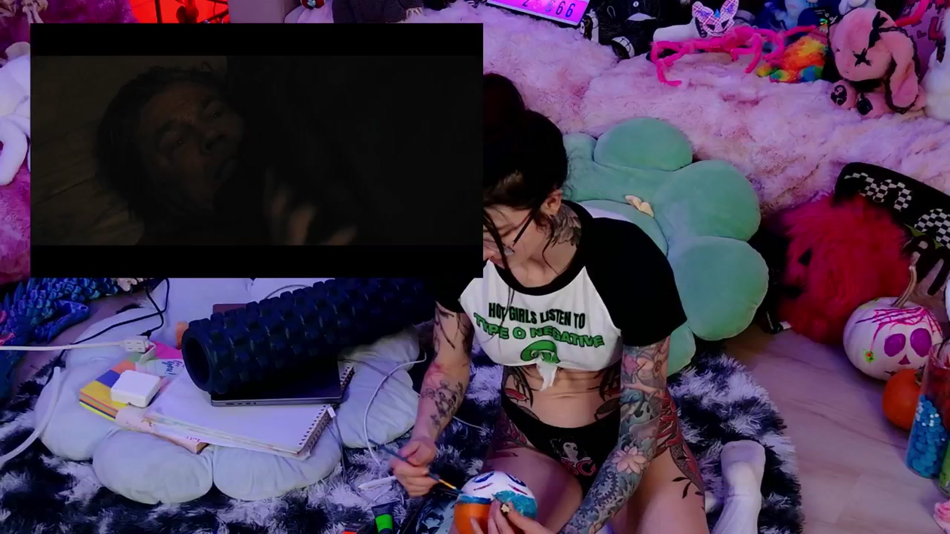 Gallery image thumbnail from KasaraWood's myfreecams stream on, 10/27/2025, 03:14 image 16 of 20