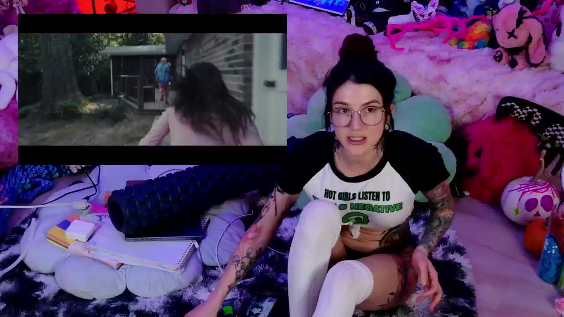 Gallery image thumbnail from KasaraWood's myfreecams stream on, 10/27/2025, 03:14 image 17 of 20