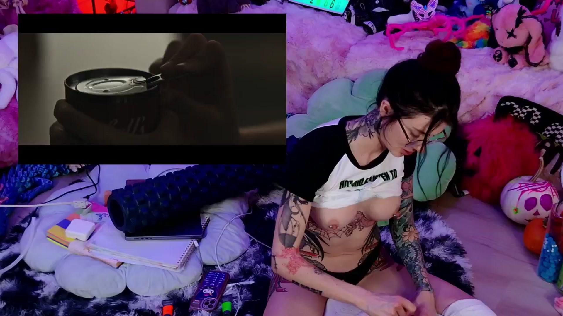 Gallery image thumbnail from KasaraWood's myfreecams stream on, 10/27/2025, 03:14 image 11 of 20