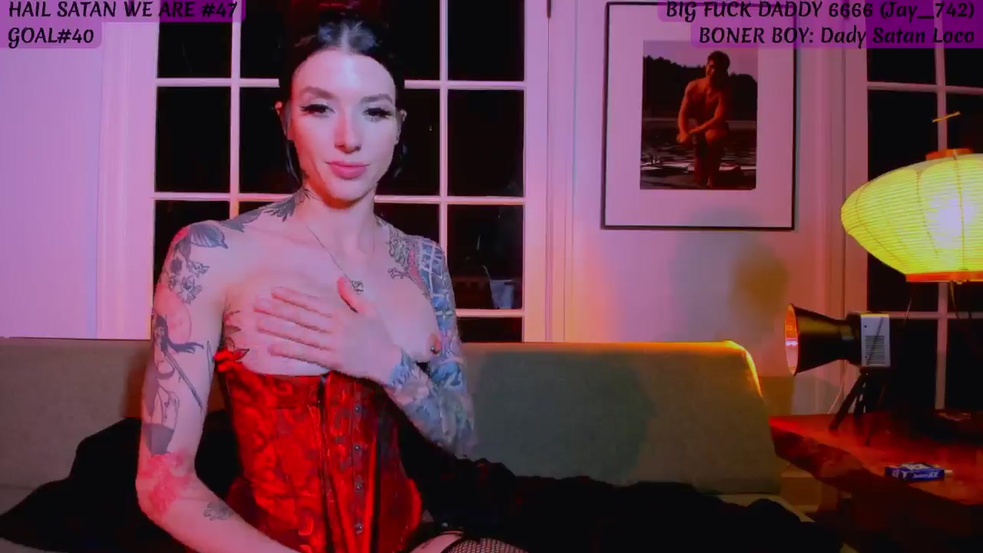 Gallery image thumbnail from KasaraWood's myfreecams stream on, 10/31/2025, 07:20 image 9 of 20