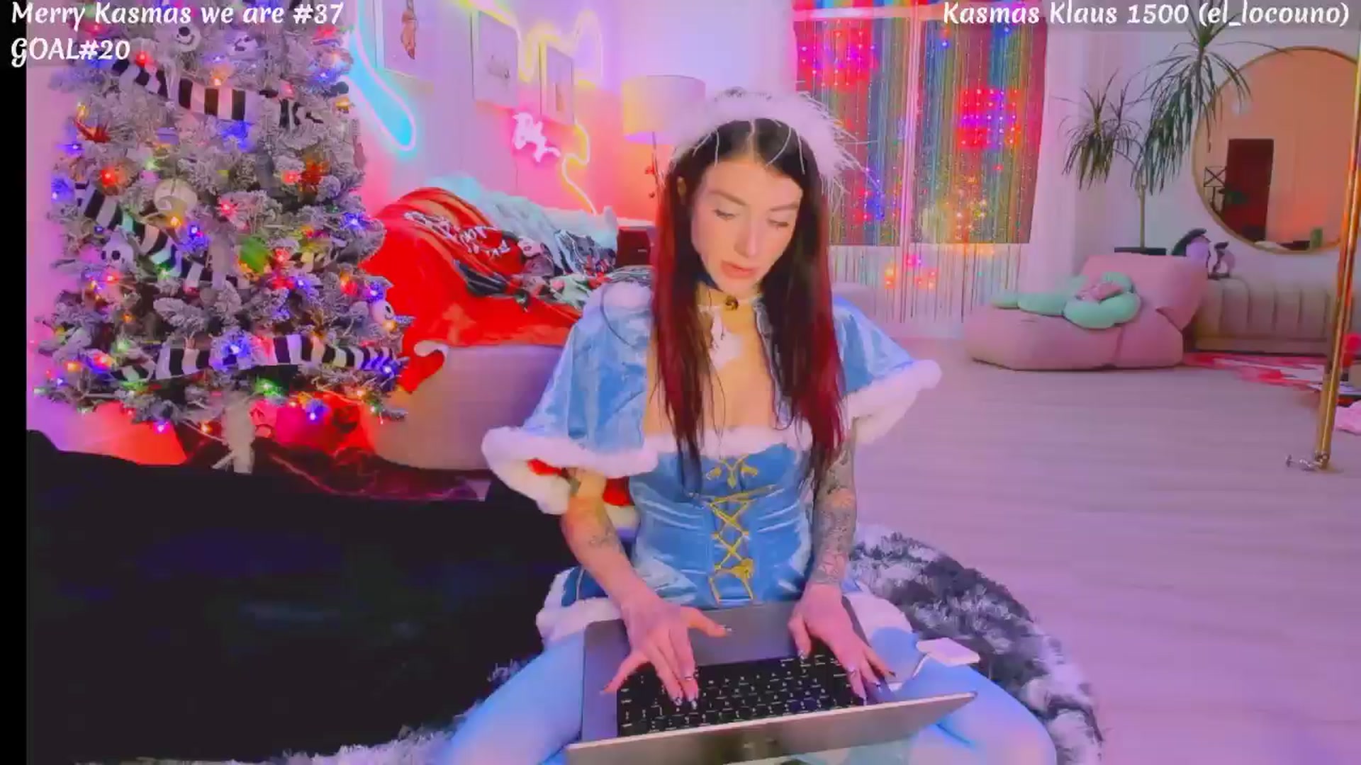 Gallery image thumbnail from KasaraWood's myfreecams stream on, 12/13/2025, 04:49 image 8 of 20