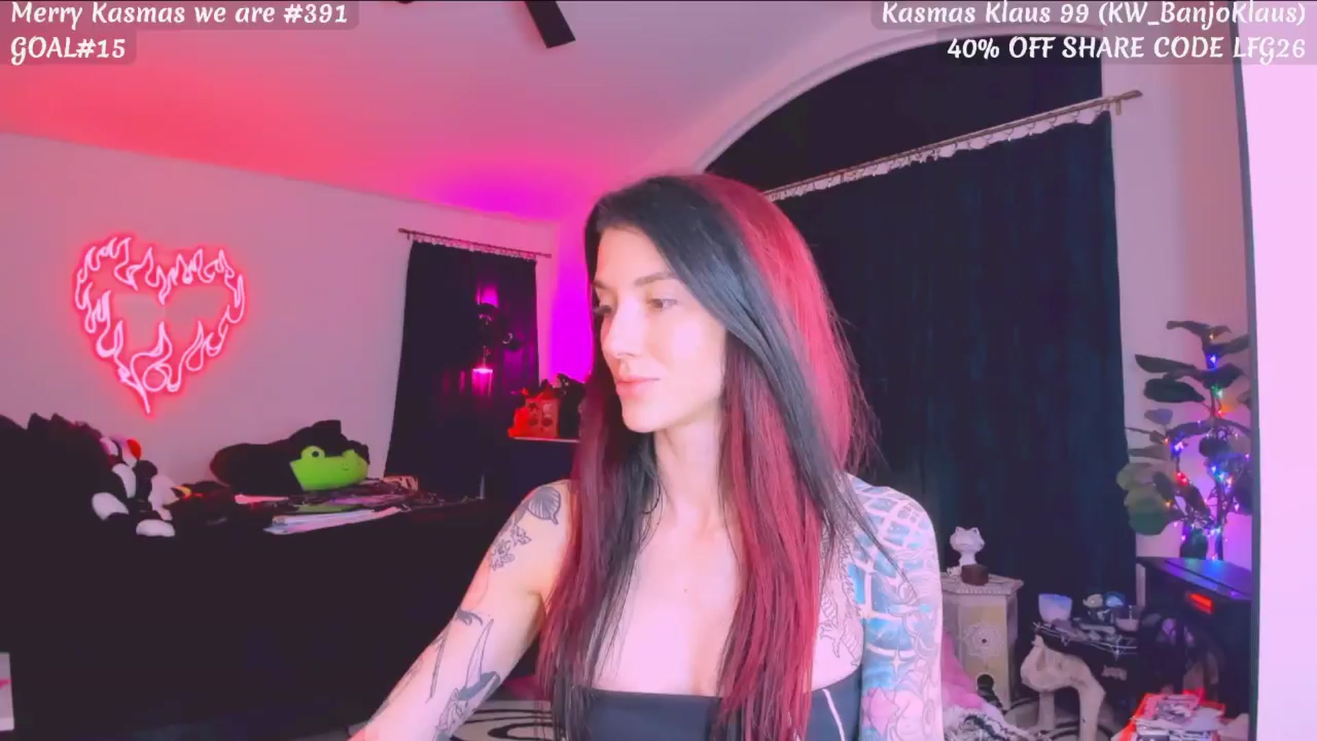 Gallery image thumbnail from KasaraWood's myfreecams stream on, 01/03/2026, 03:49 image 16 of 20