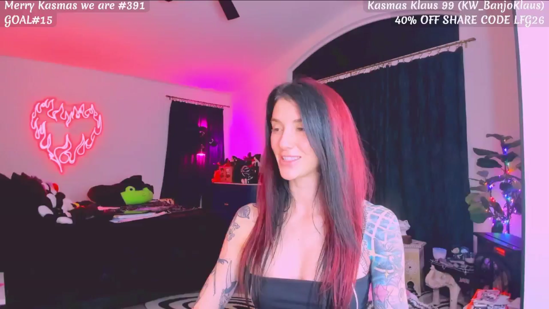 Gallery image thumbnail from KasaraWood's myfreecams stream on, 01/03/2026, 03:49 image 17 of 20