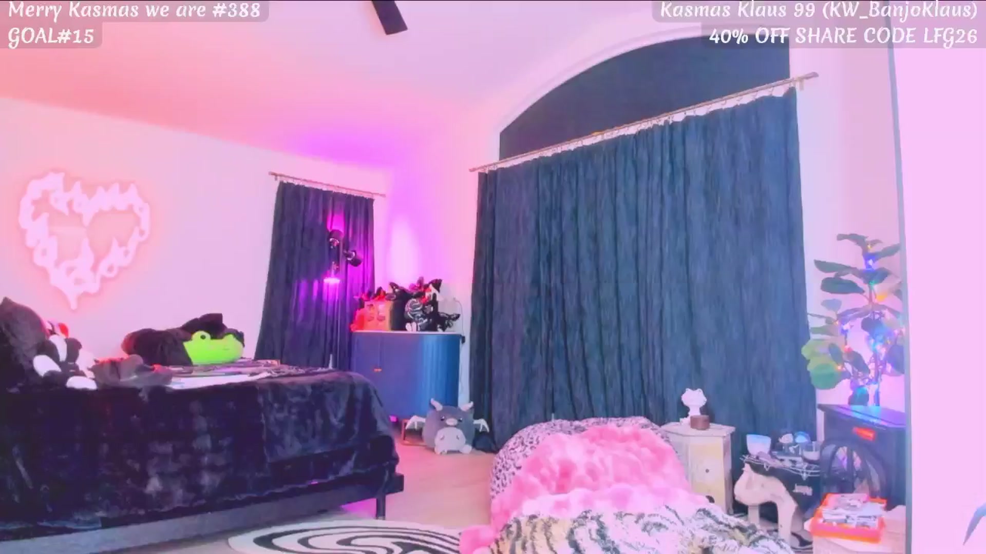 Gallery image thumbnail from KasaraWood's myfreecams stream on, 01/03/2026, 03:49 image 13 of 20