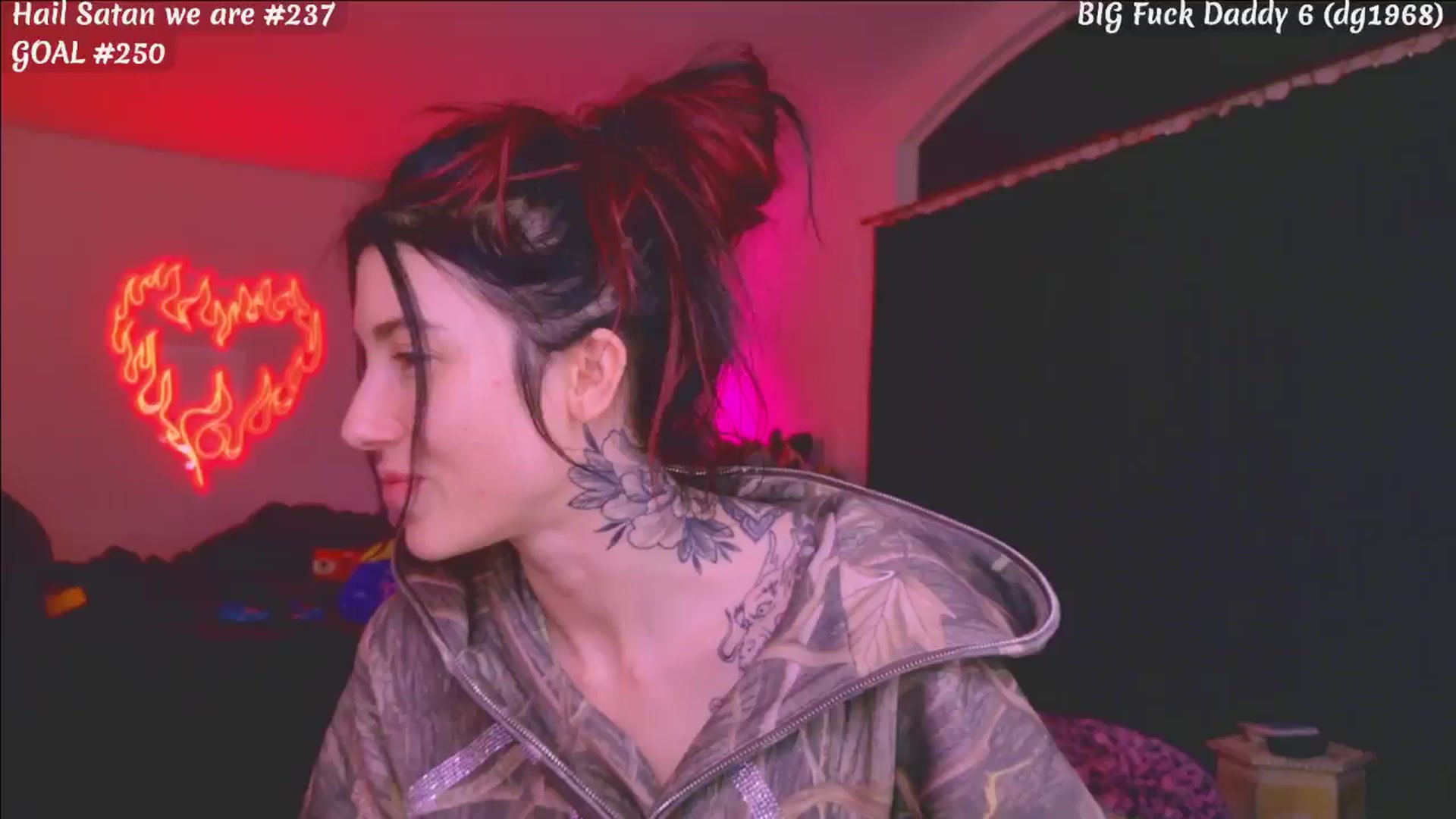 Gallery image thumbnail from KasaraWood's myfreecams stream on, 01/28/2026, 05:48 image 5 of 20