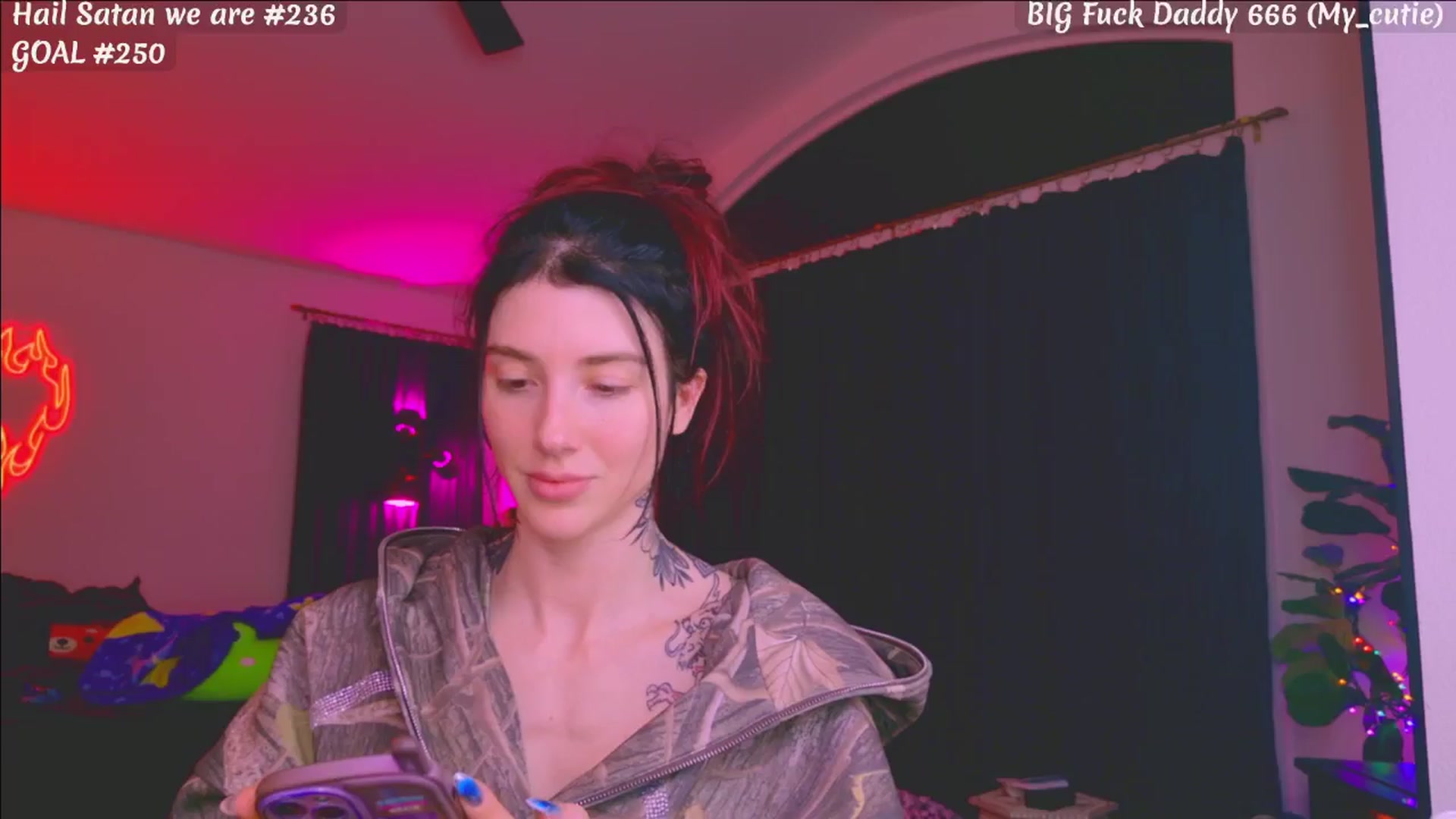 Gallery image thumbnail from KasaraWood's myfreecams stream on, 01/28/2026, 05:48 image 14 of 20
