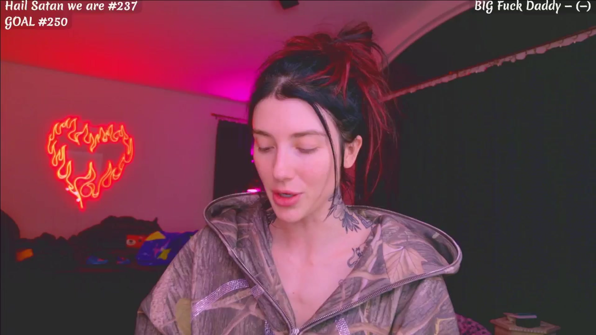 Gallery image thumbnail from KasaraWood's myfreecams stream on, 01/28/2026, 05:48 image 3 of 20