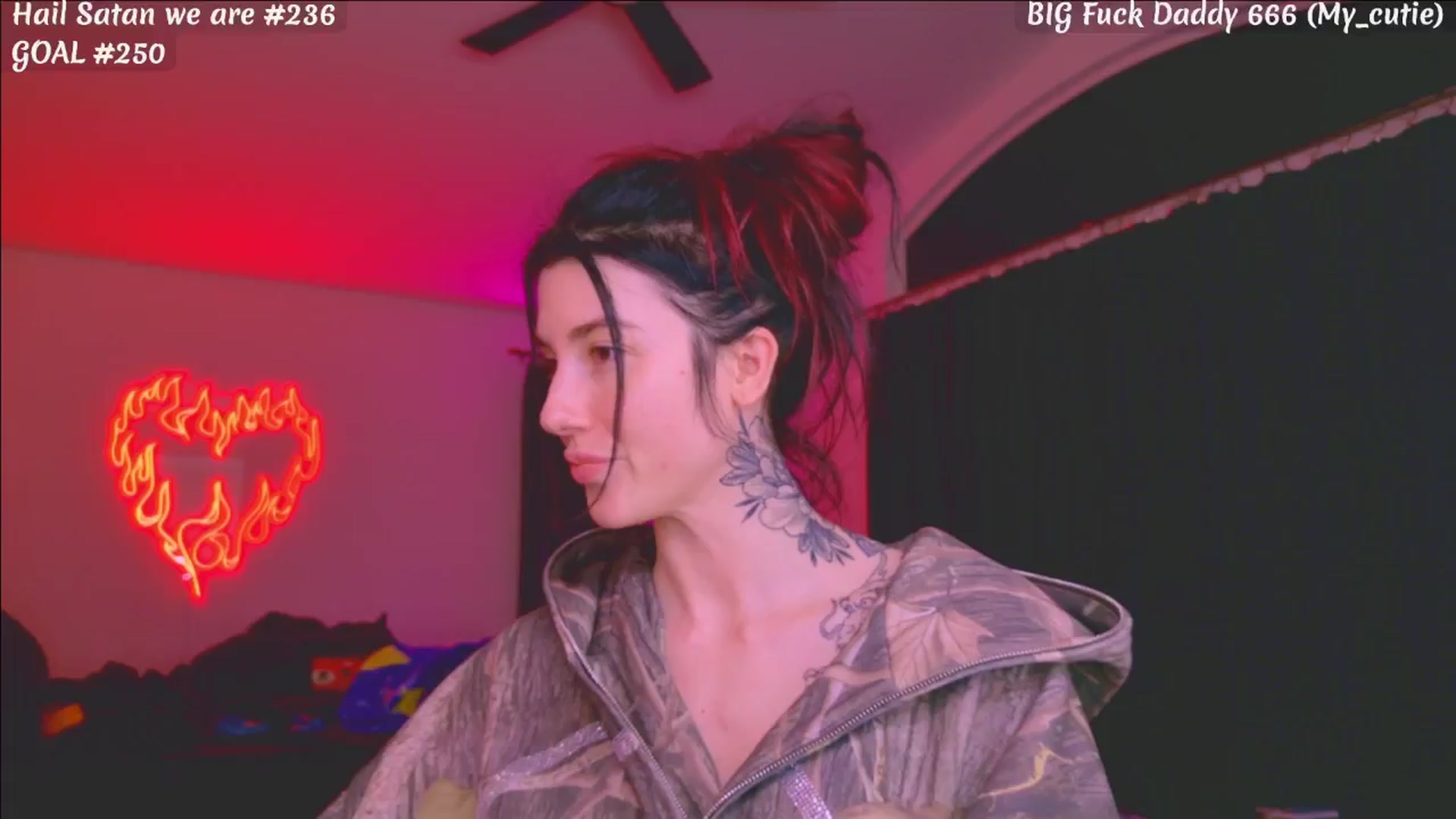 Gallery image thumbnail from KasaraWood's myfreecams stream on, 01/28/2026, 05:48 image 17 of 20