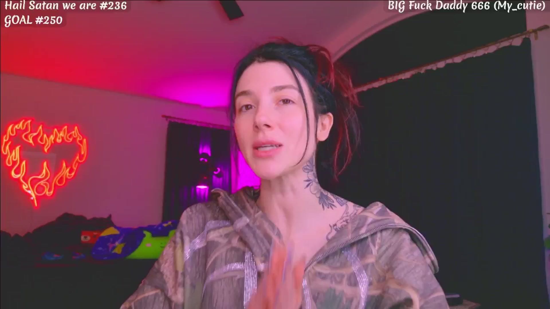 Gallery image thumbnail from KasaraWood's myfreecams stream on, 01/28/2026, 05:48 image 12 of 20