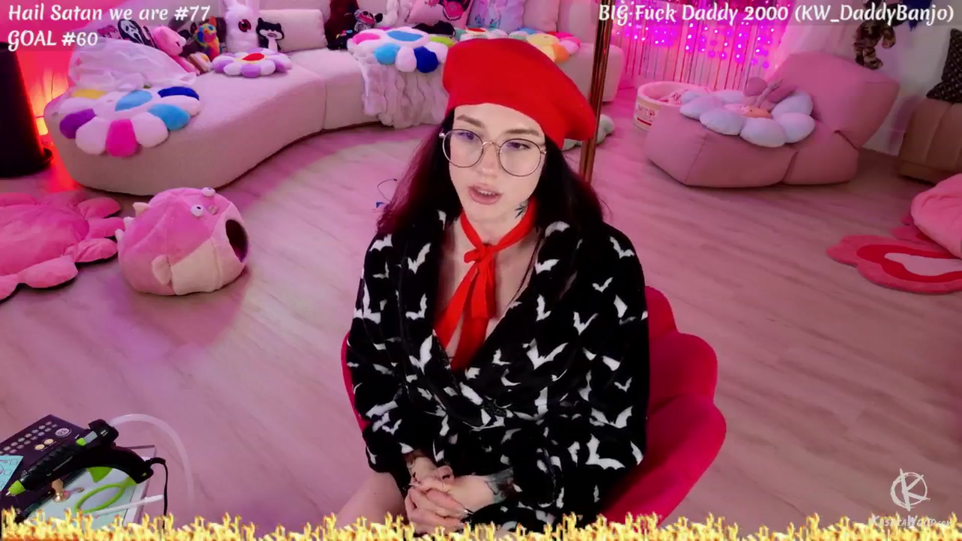Gallery image thumbnail from KasaraWood's myfreecams stream on, 02/18/2026, 07:12 image 15 of 20