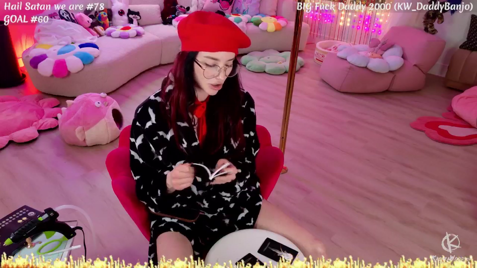 Gallery image thumbnail from KasaraWood's myfreecams stream on, 02/18/2026, 07:12 image 13 of 20