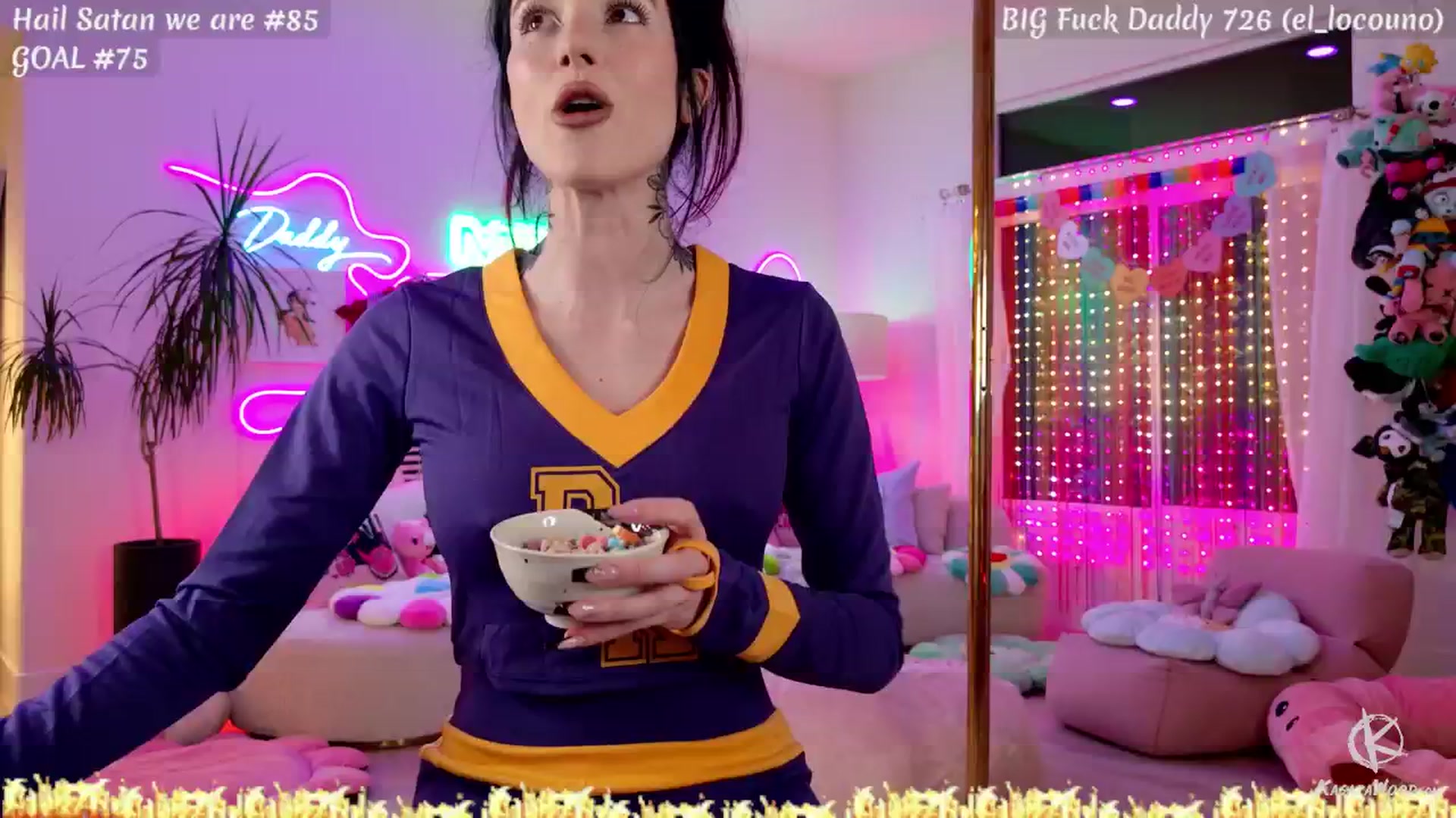 Gallery image thumbnail from KasaraWood's myfreecams stream on, 02/27/2026, 05:10 image 8 of 20