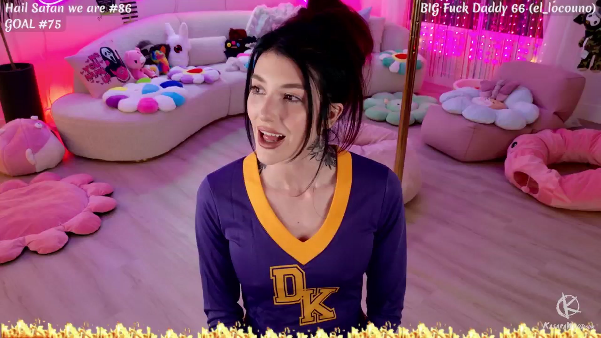Gallery image thumbnail from KasaraWood's myfreecams stream on, 02/27/2026, 05:10 image 1 of 20