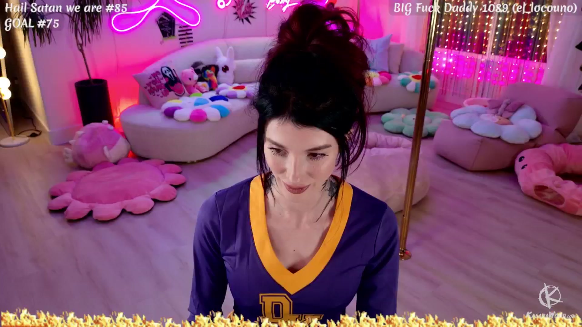 Gallery image thumbnail from KasaraWood's myfreecams stream on, 02/27/2026, 05:50 image 1 of 20