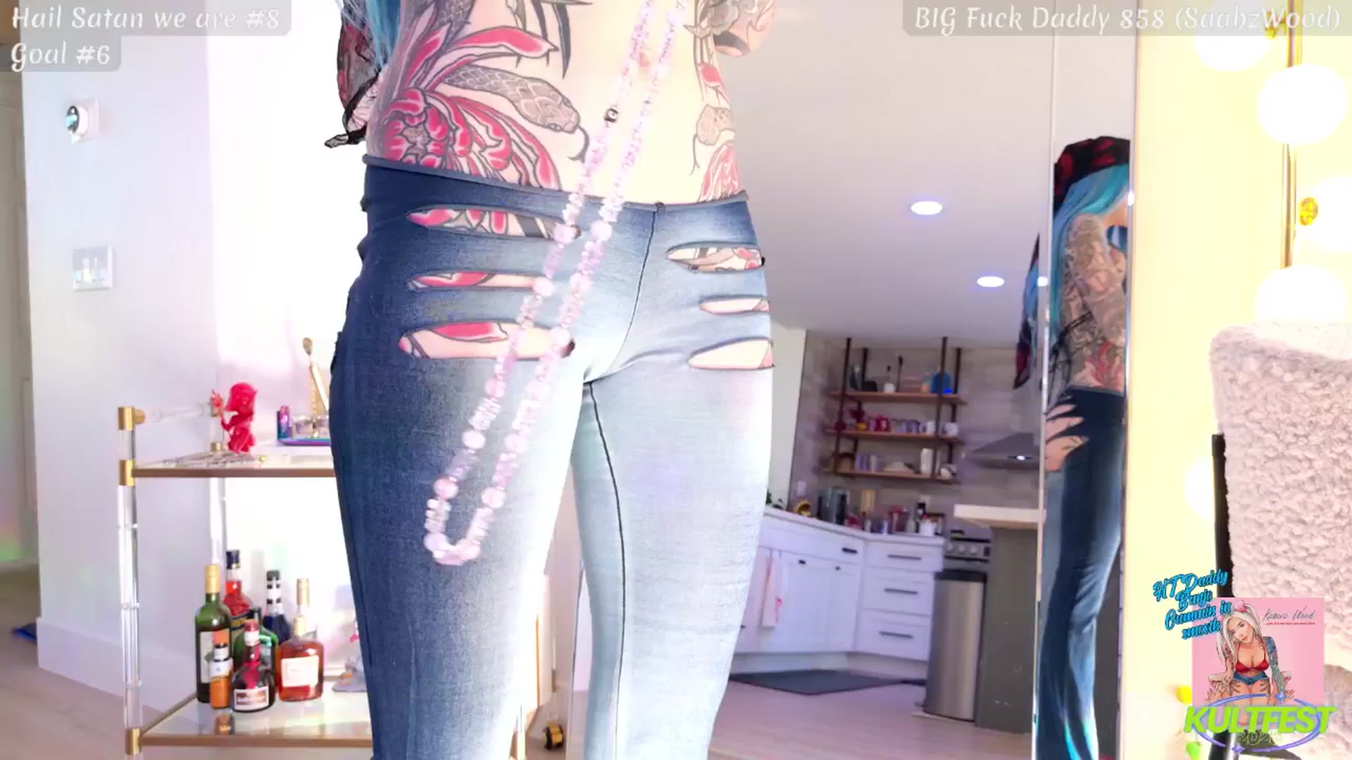 Gallery image thumbnail from KasaraWood's myfreecams stream on, 04/12/2026, 03:45 image 3 of 20