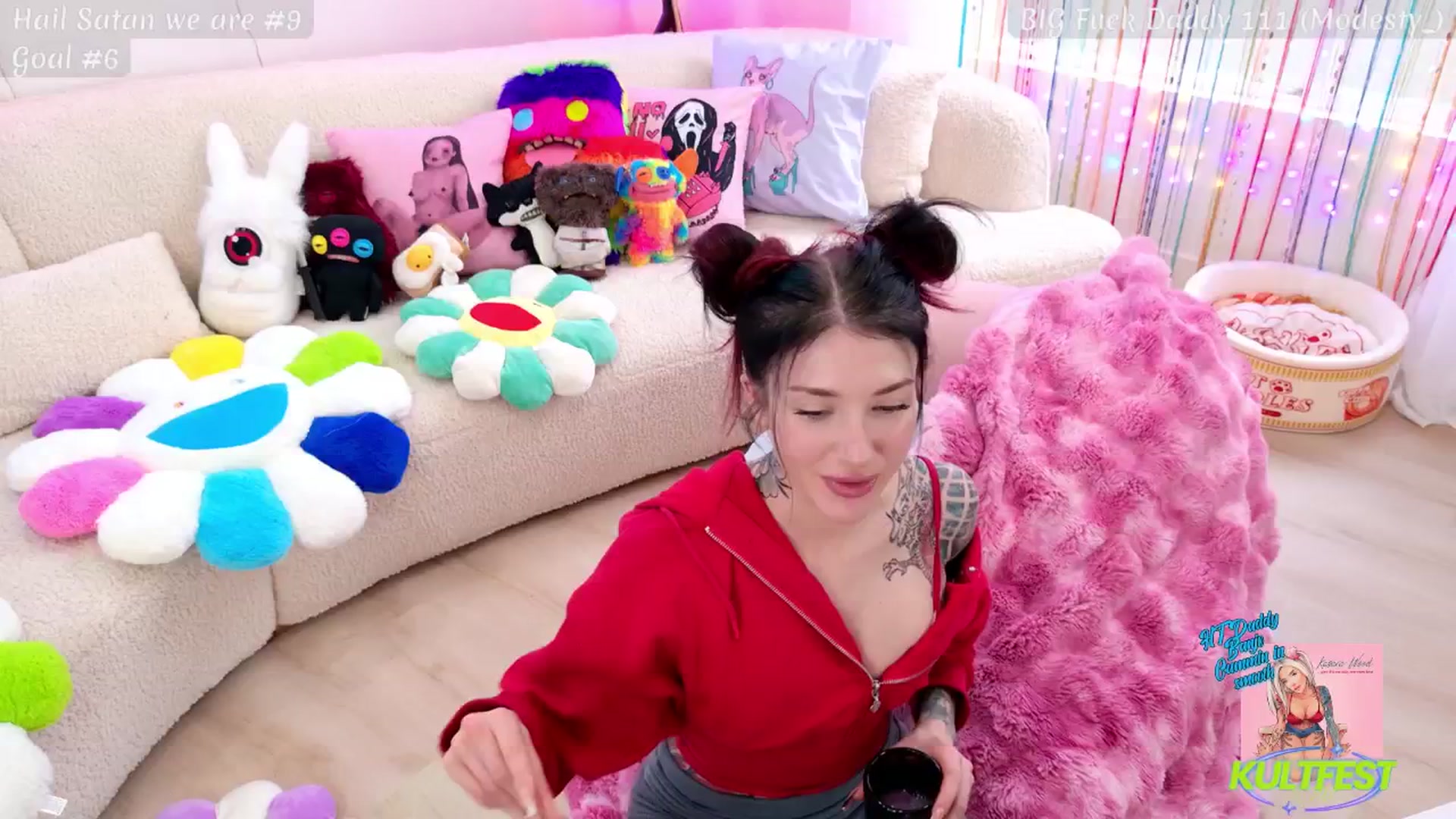 Gallery image thumbnail from KasaraWood's myfreecams stream on, 04/13/2026, 03:42 image 1 of 20